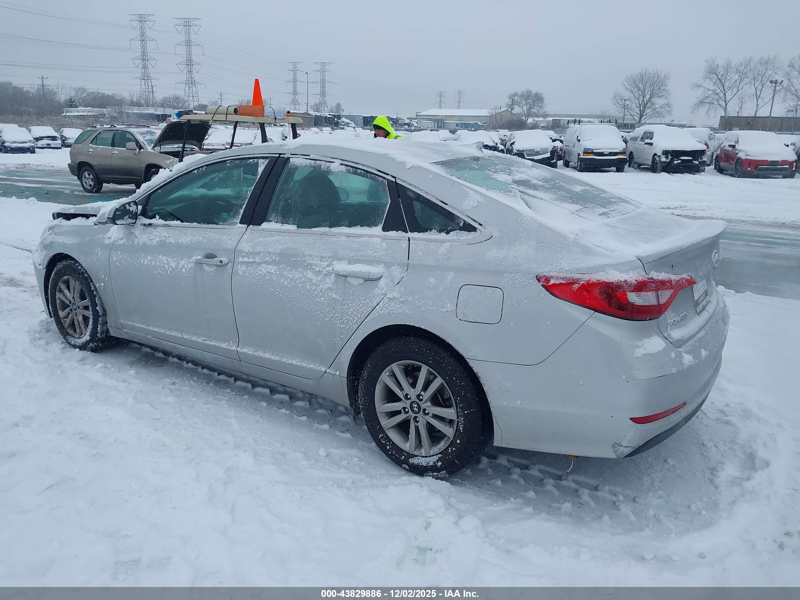 HYUNDAI SONATA image 3