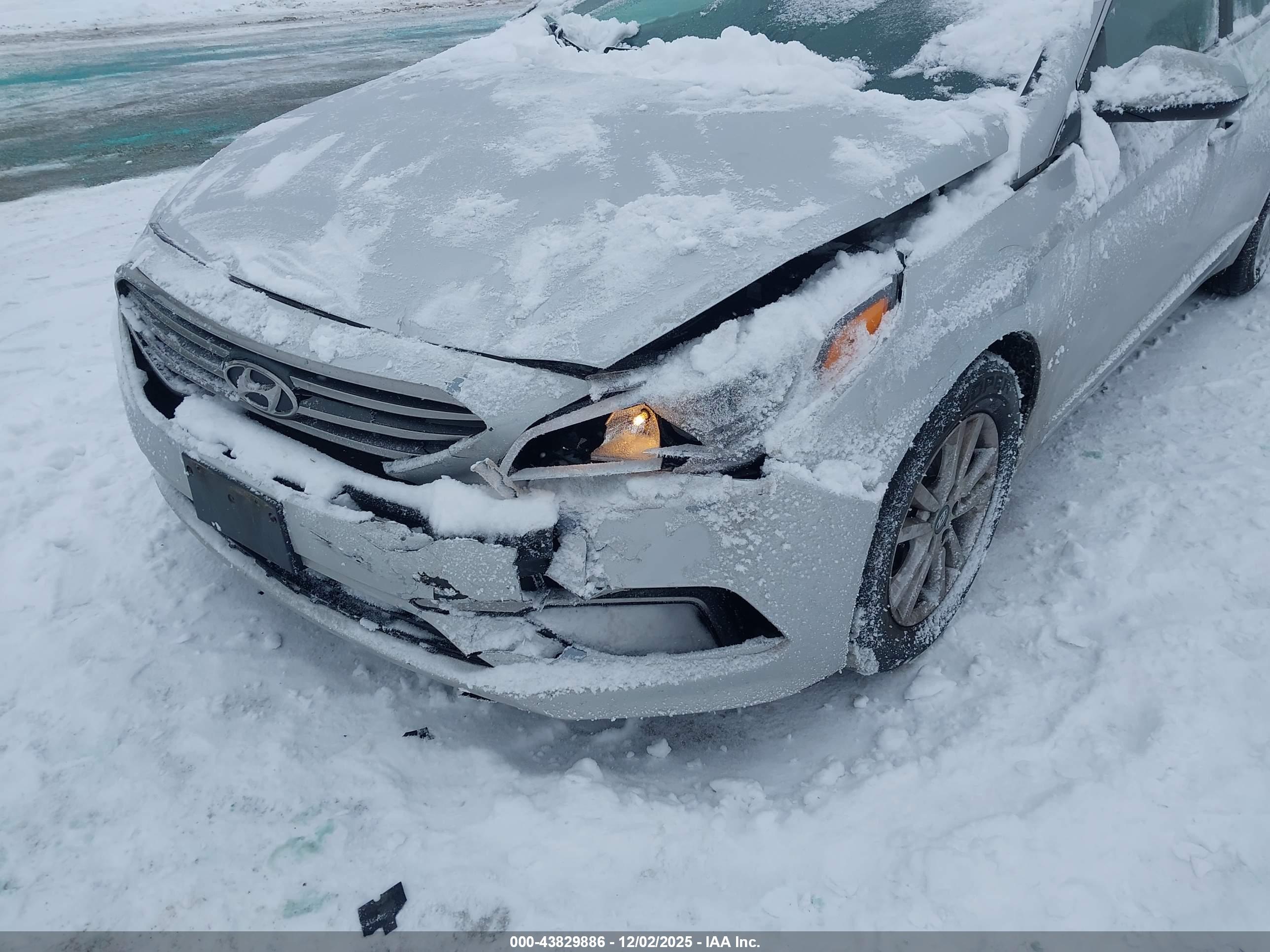 HYUNDAI SONATA image 6