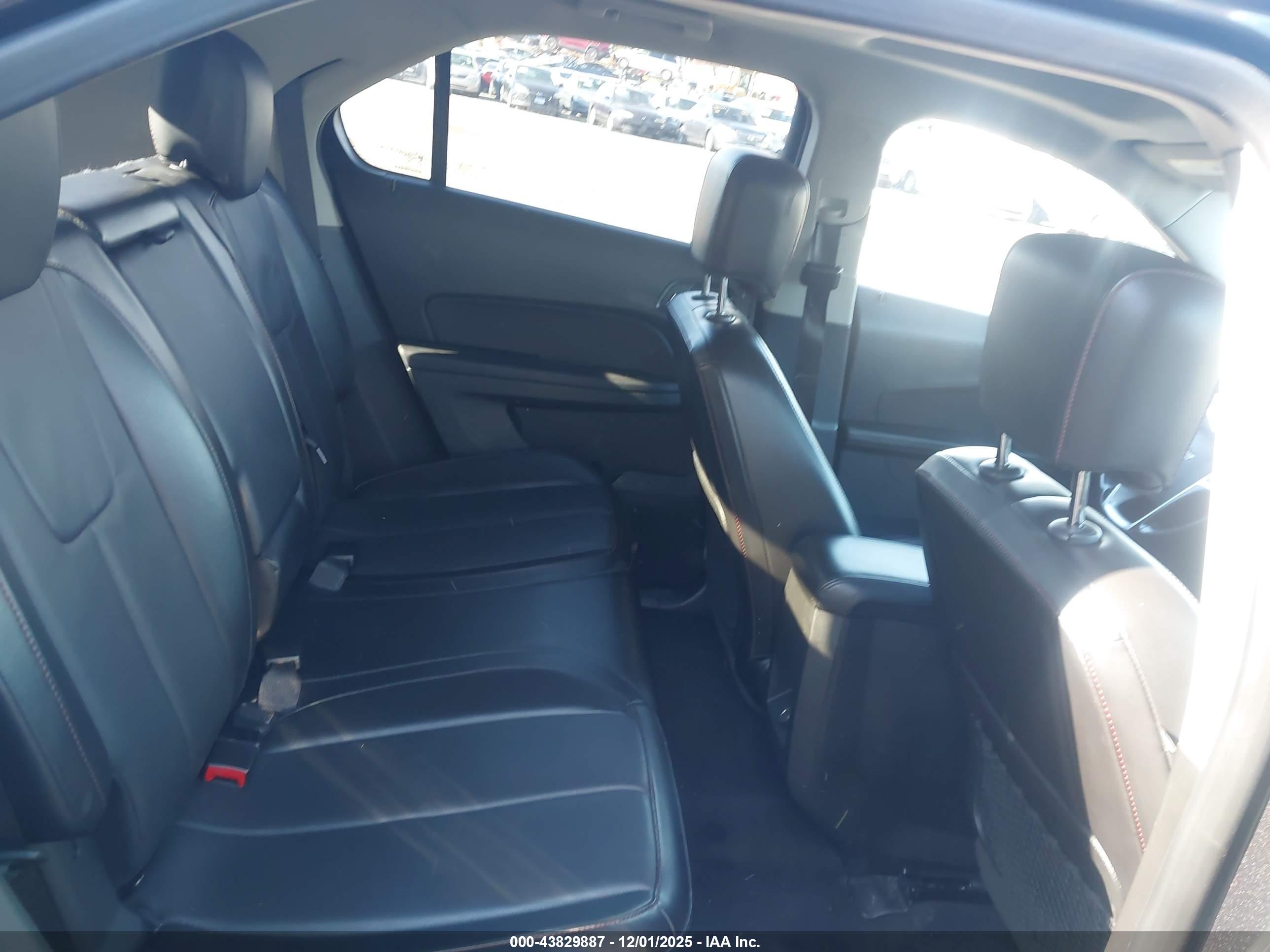CHEVROLET EQUINOX image 8