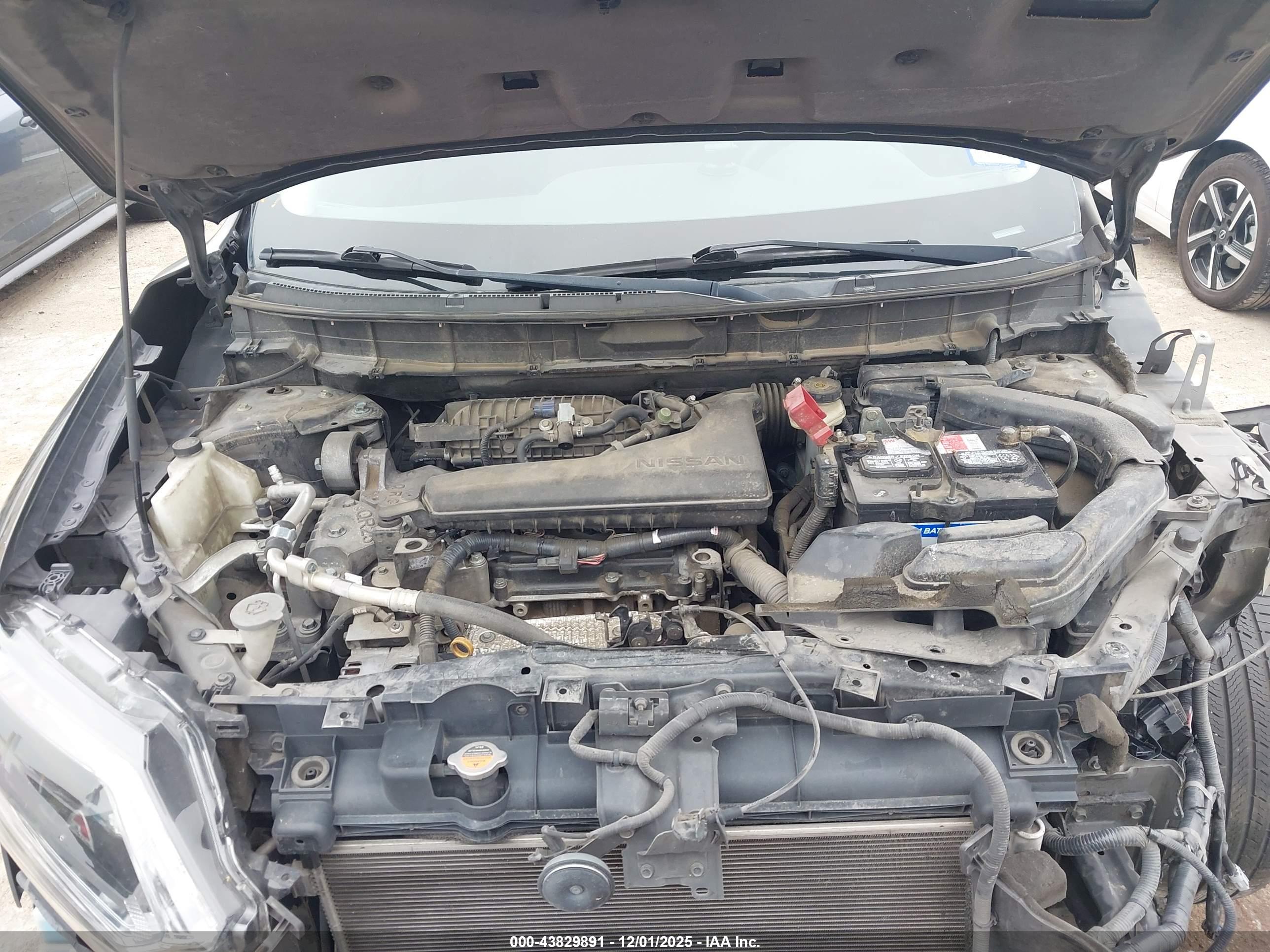 NISSAN ROGUE image 10