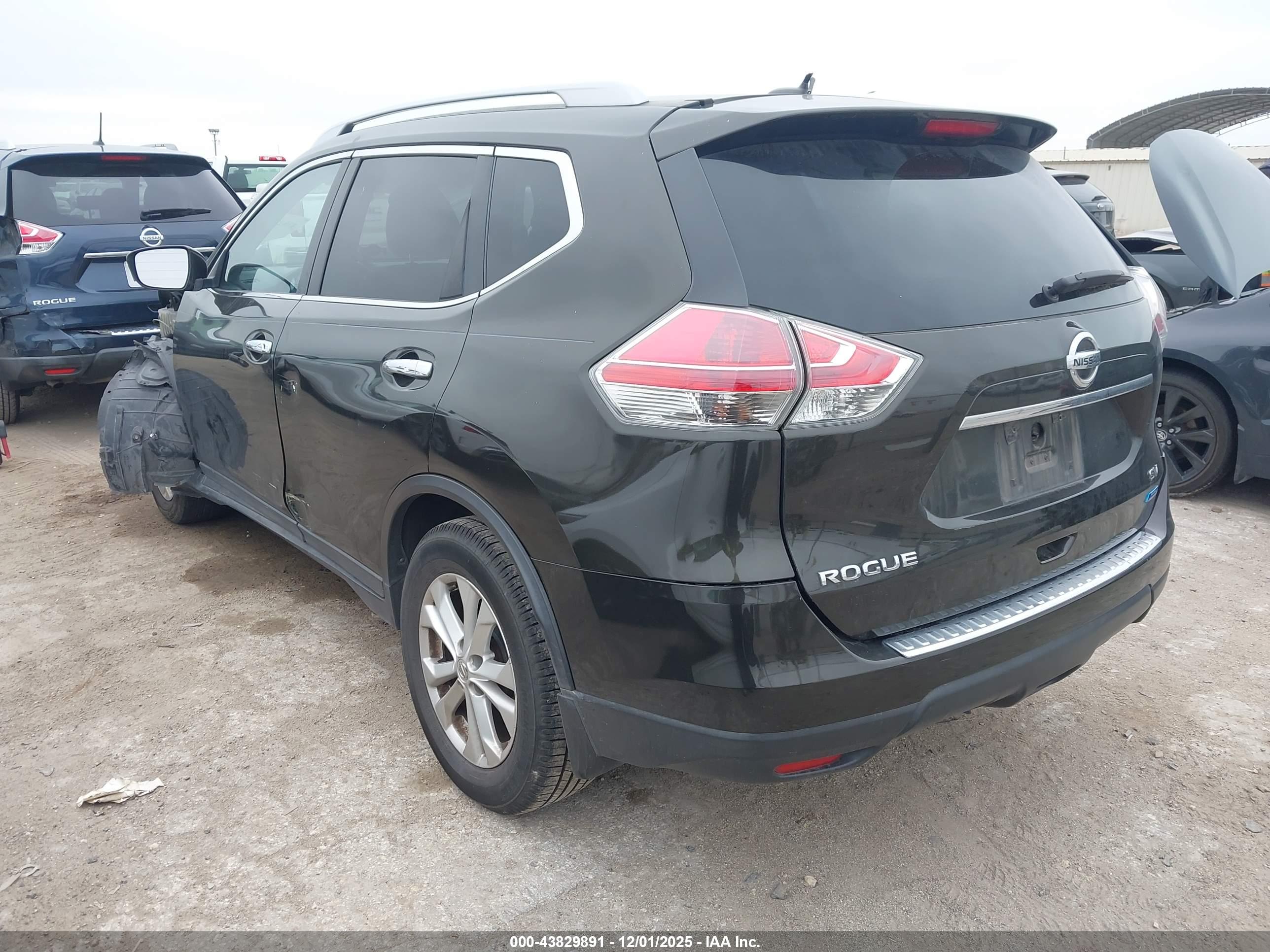 NISSAN ROGUE image 3