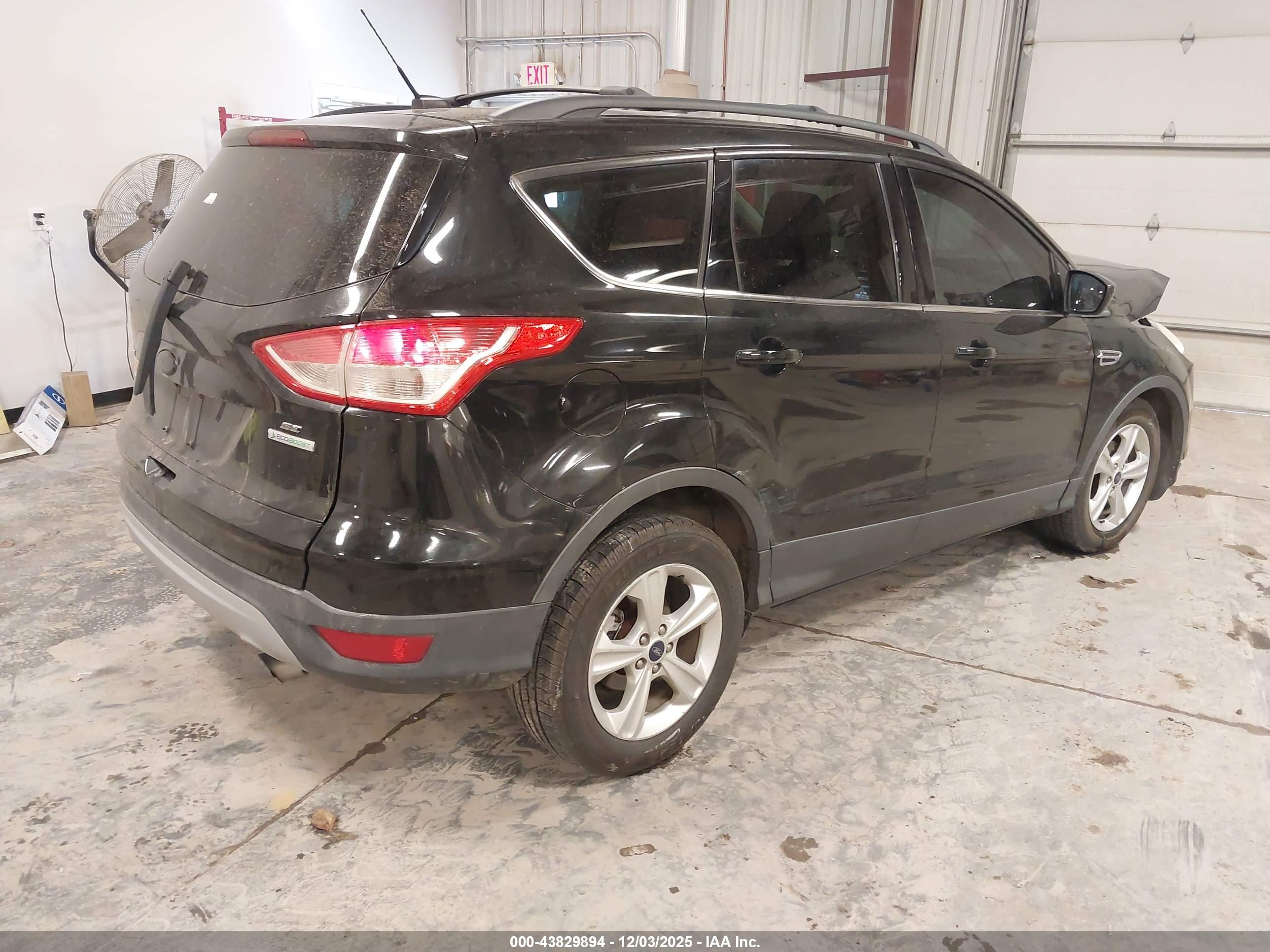FORD ESCAPE image 4