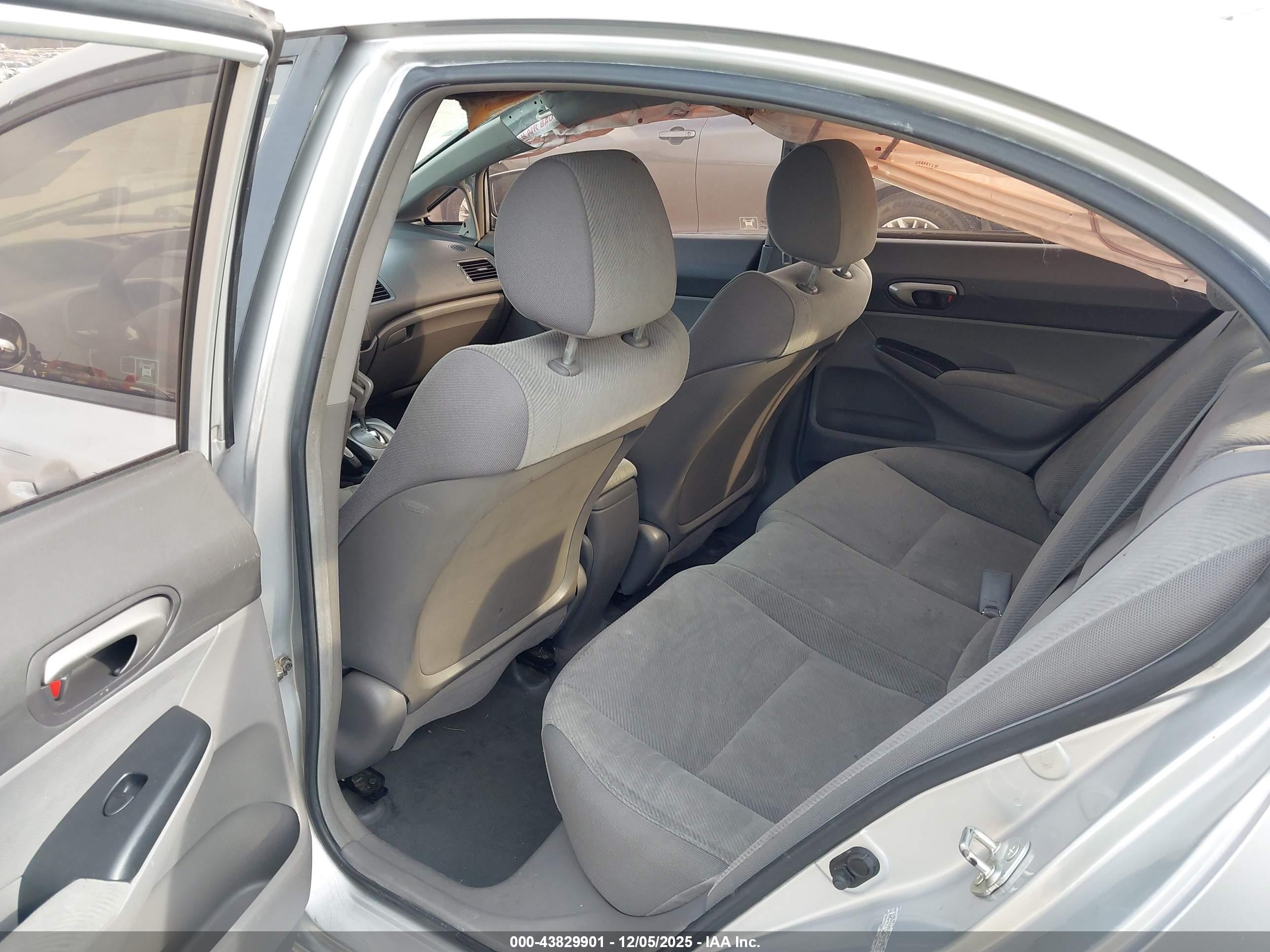 HONDA CIVIC image 8