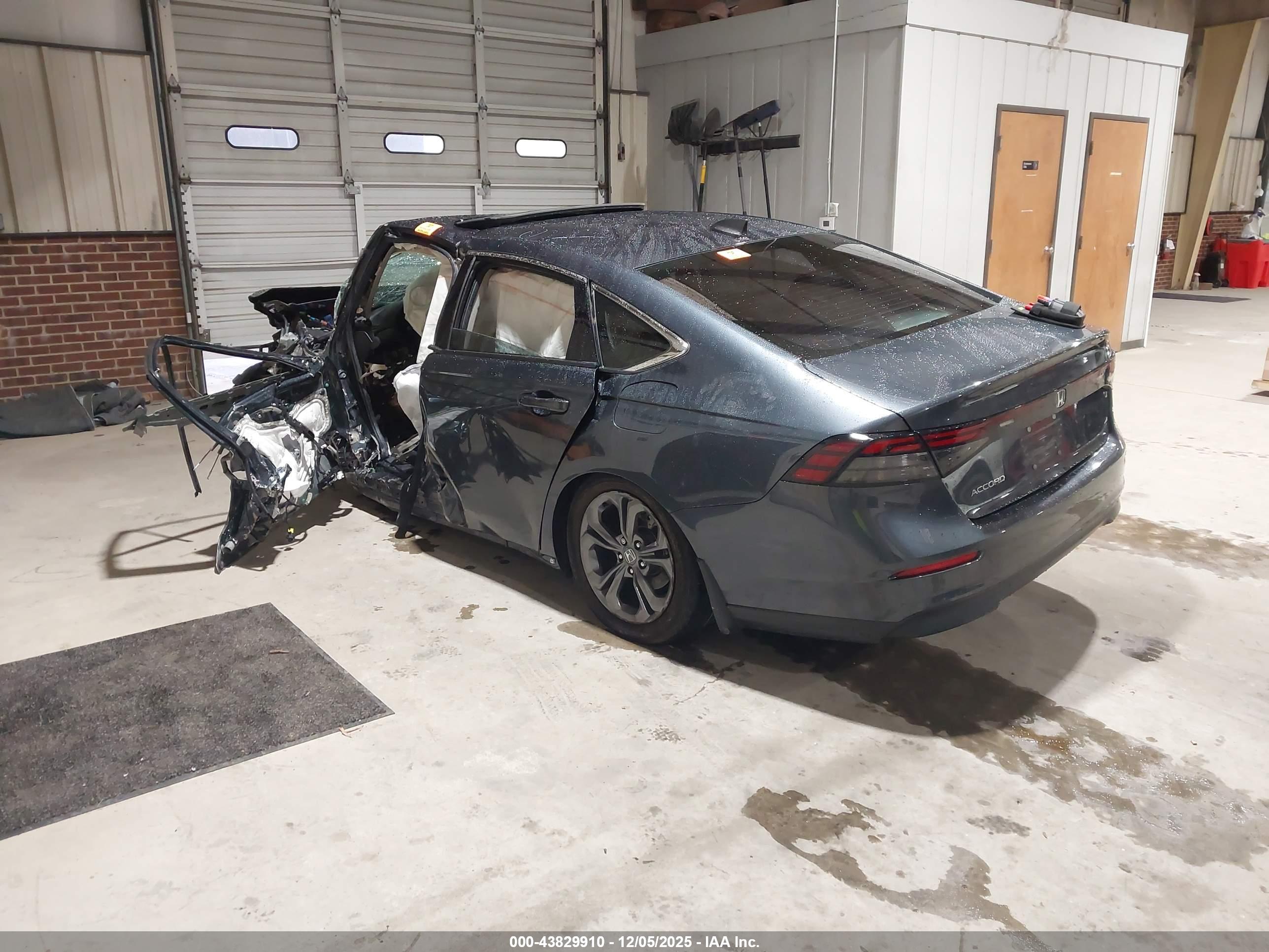 HONDA ACCORD image 3
