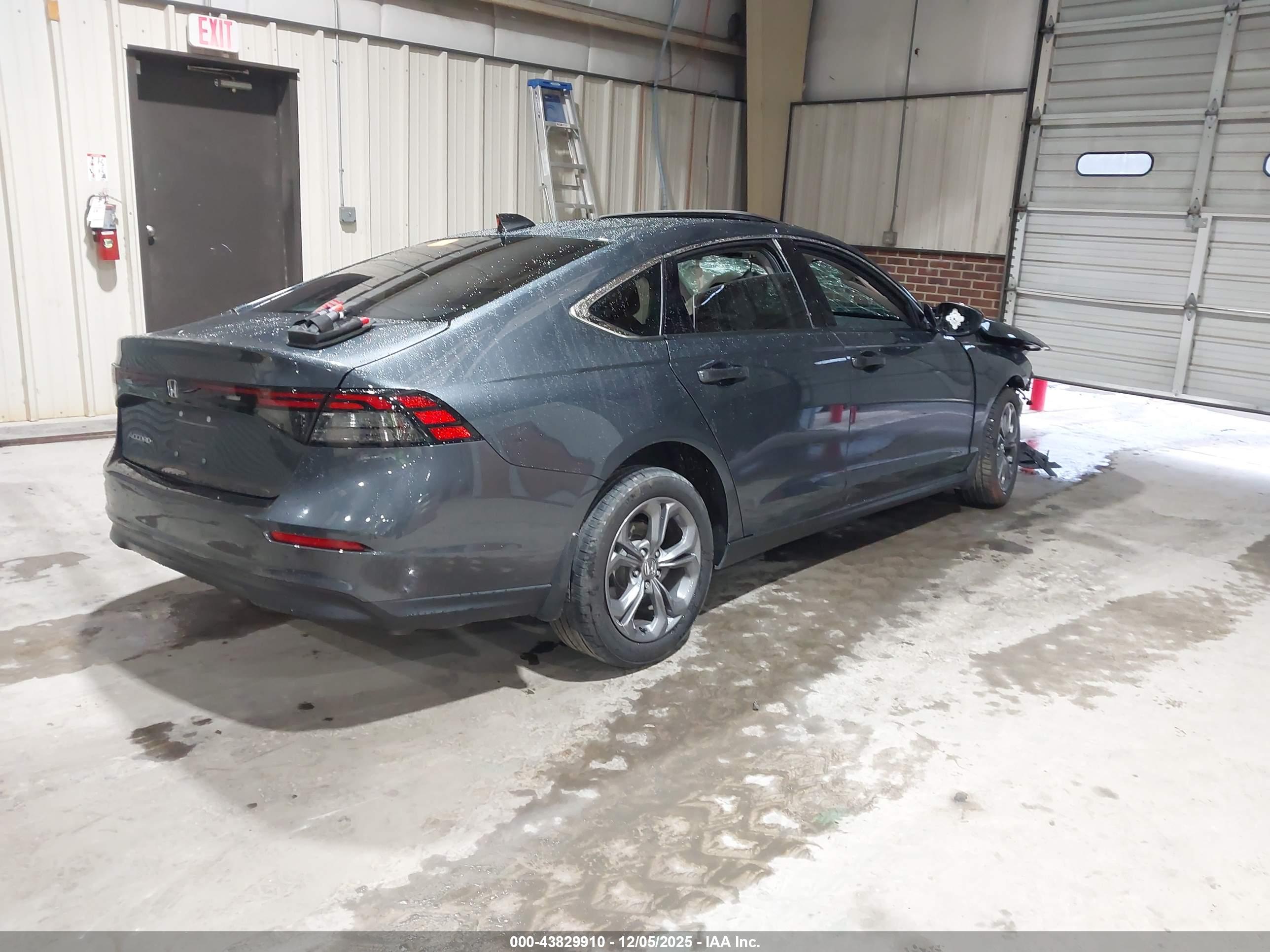 HONDA ACCORD image 4