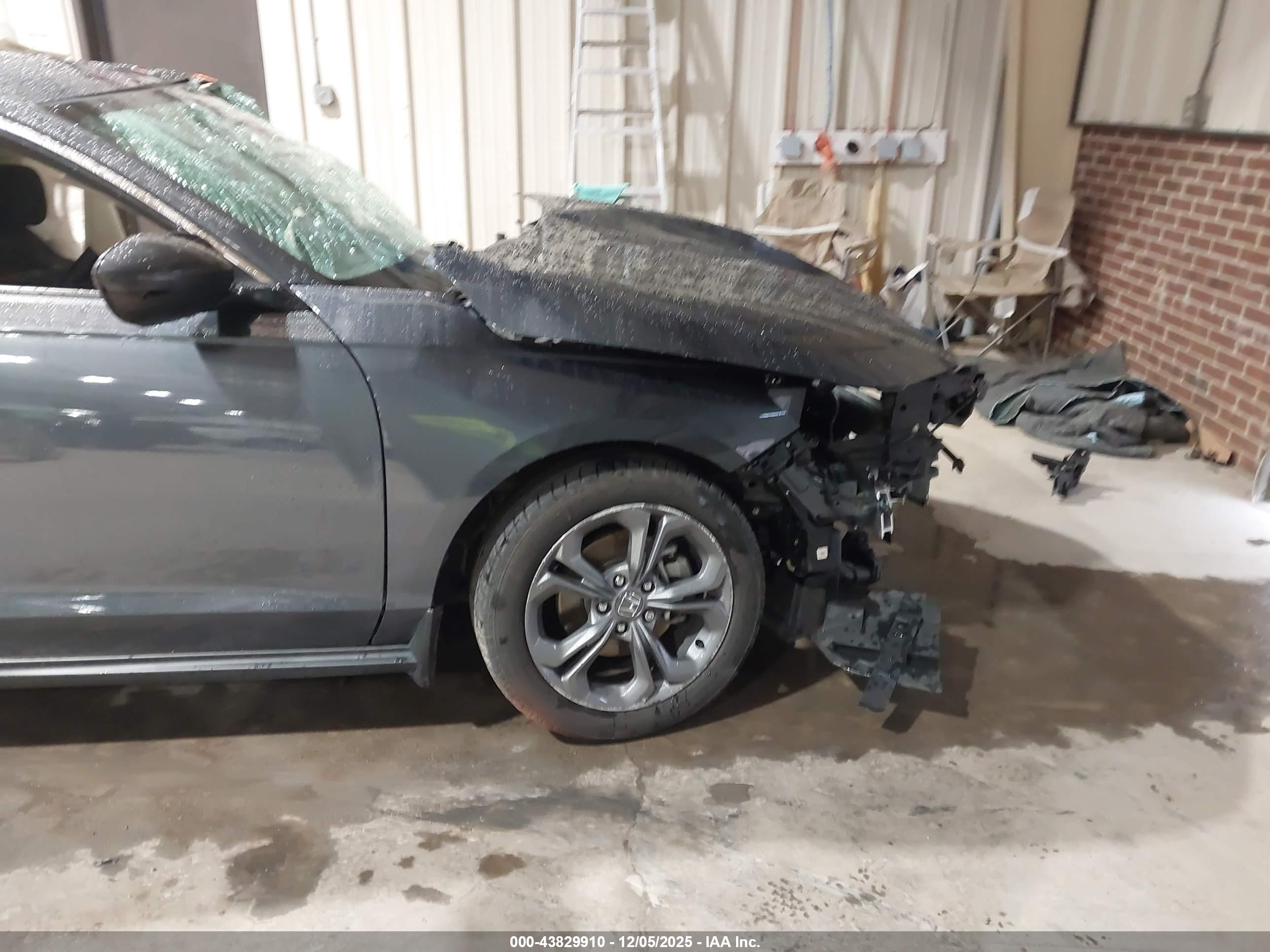 HONDA ACCORD image 6