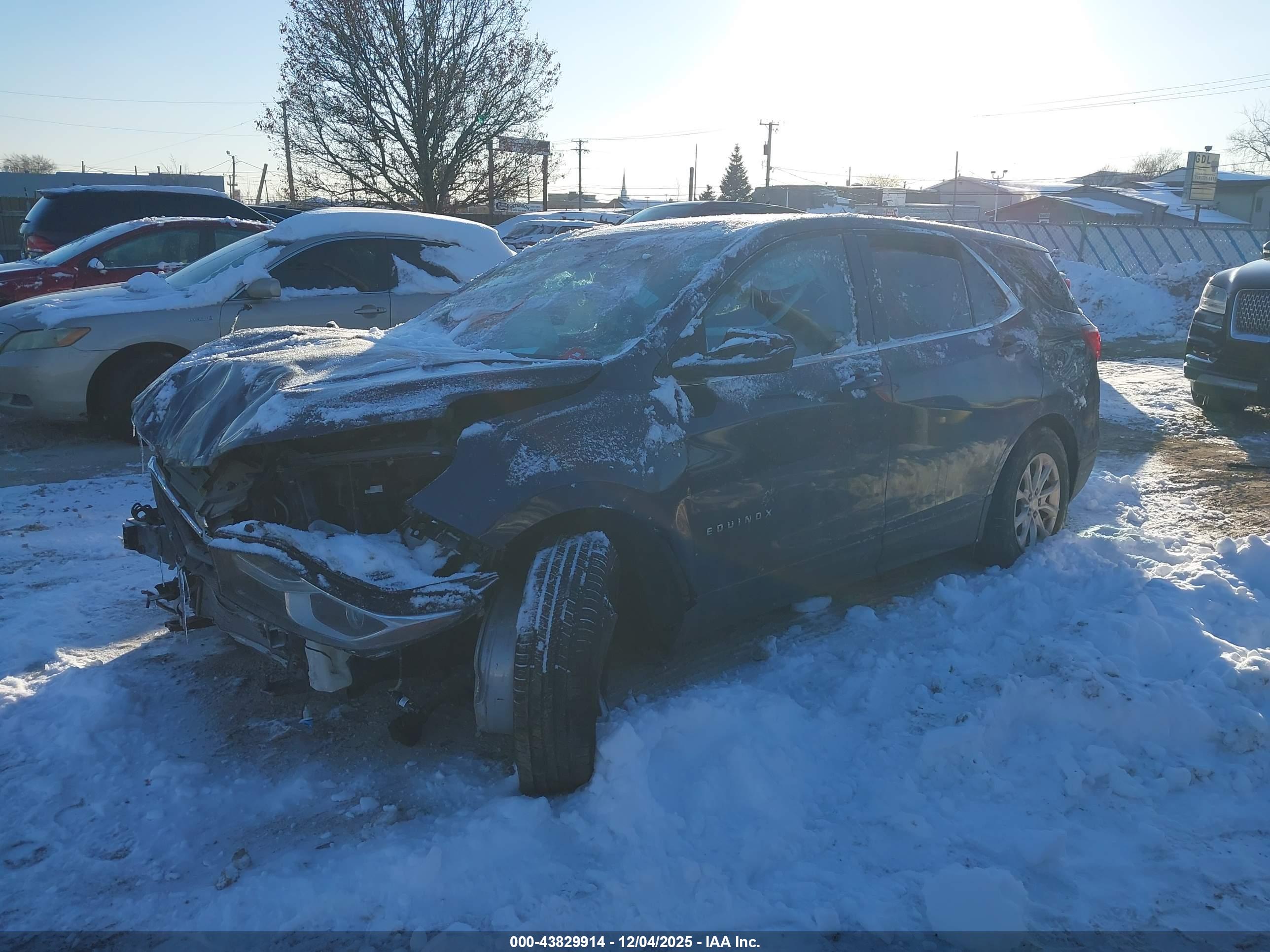 CHEVROLET EQUINOX image 2