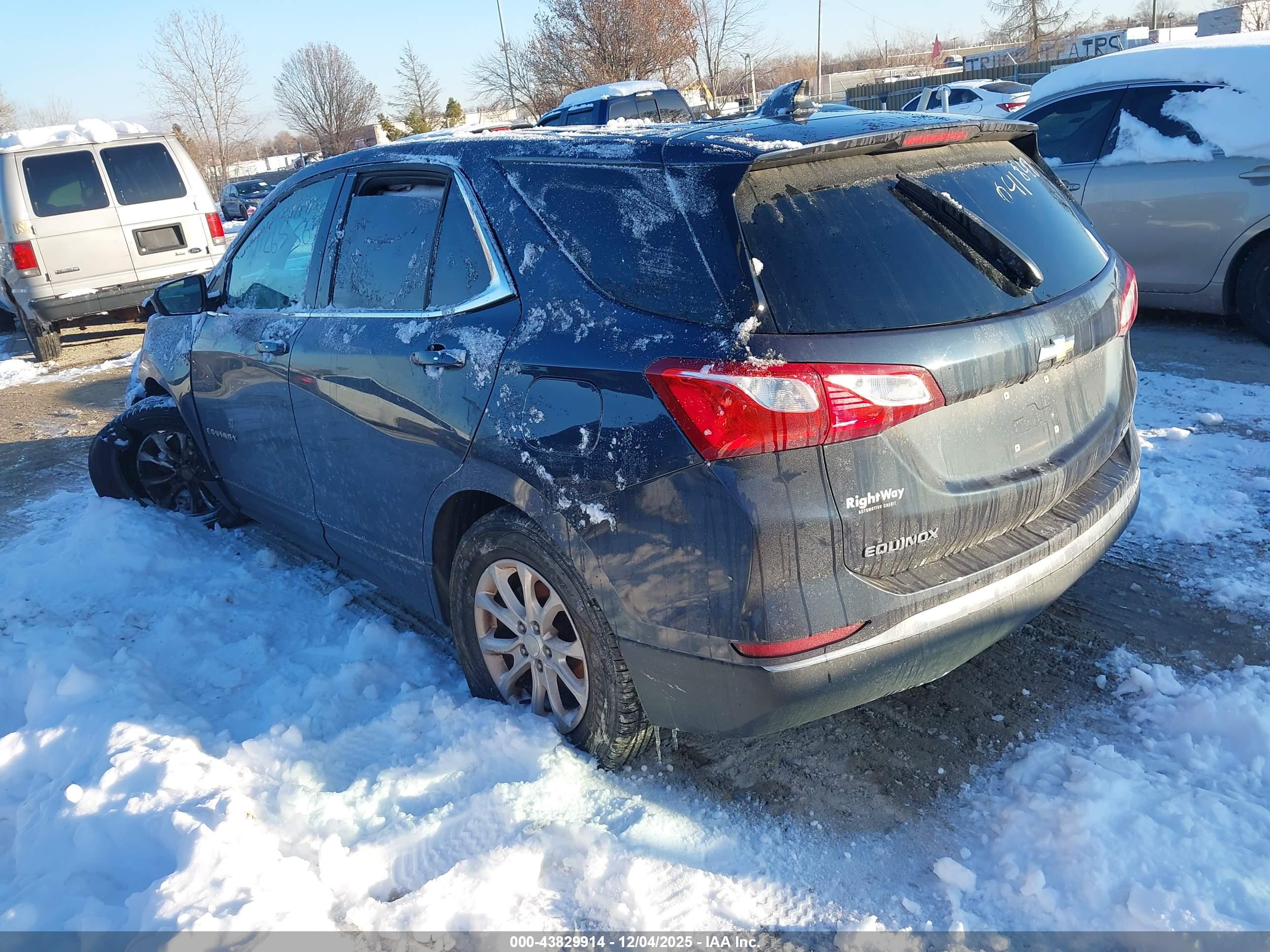 CHEVROLET EQUINOX image 3