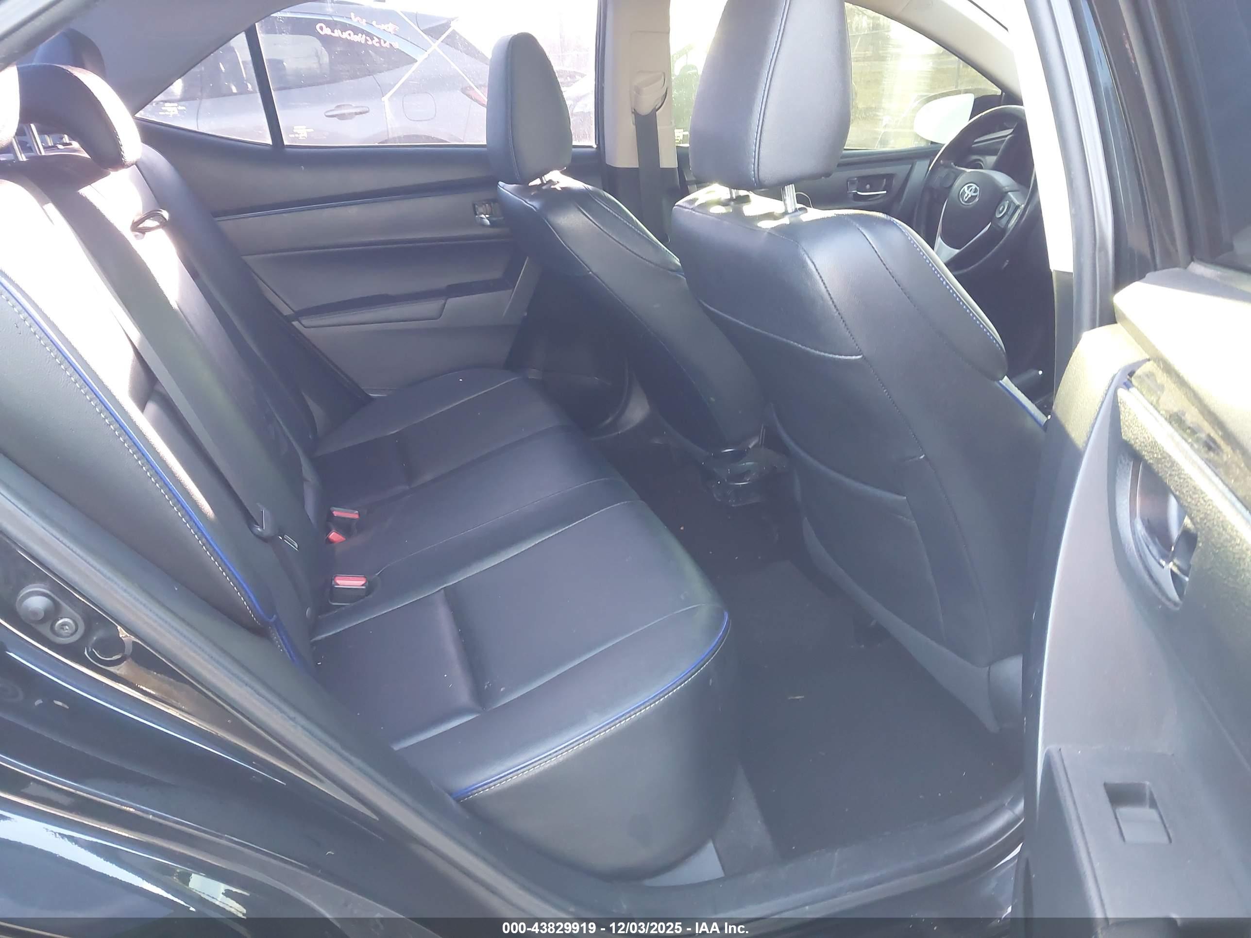 TOYOTA COROLLA image 8