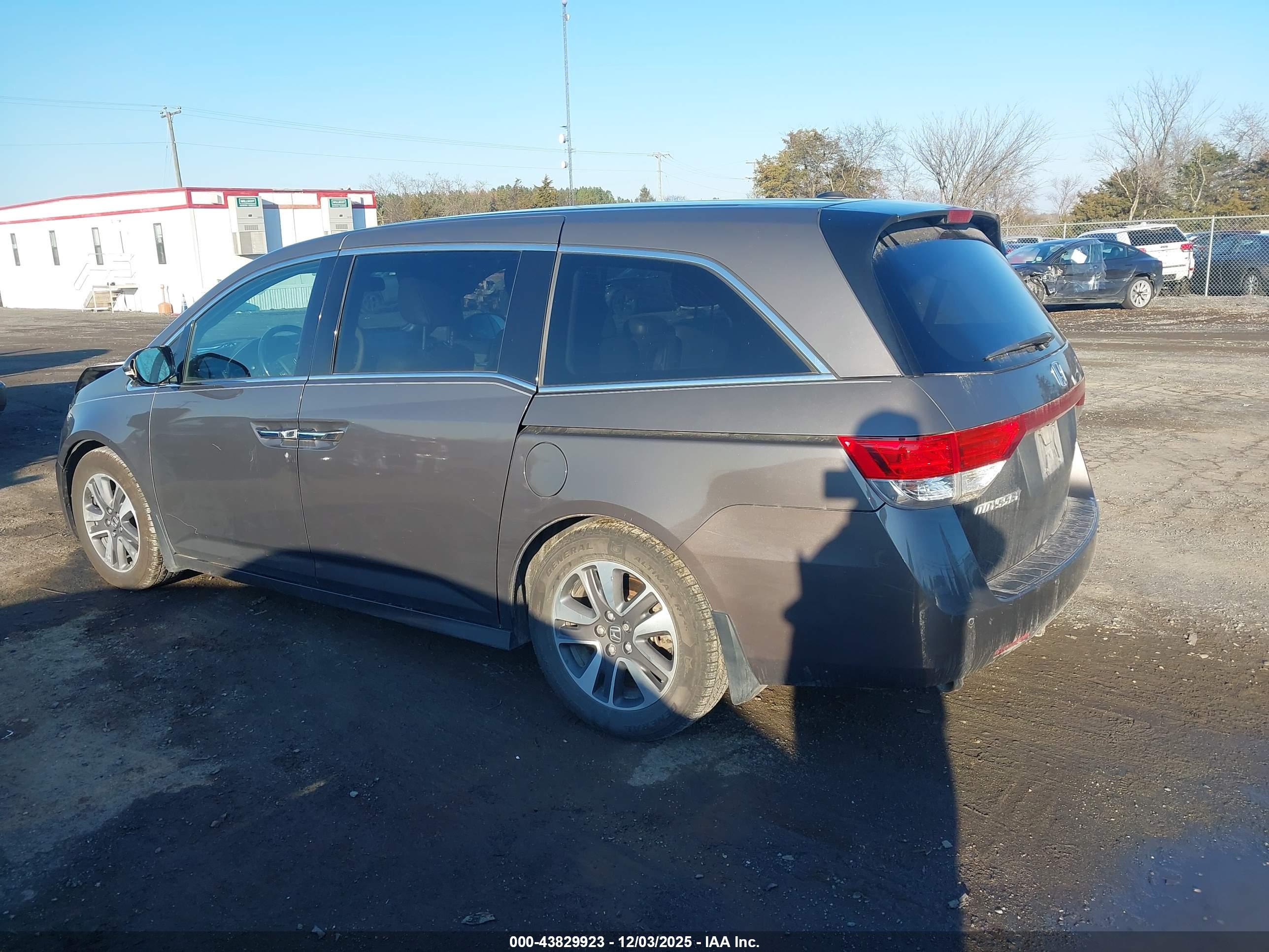 HONDA ODYSSEY image 3