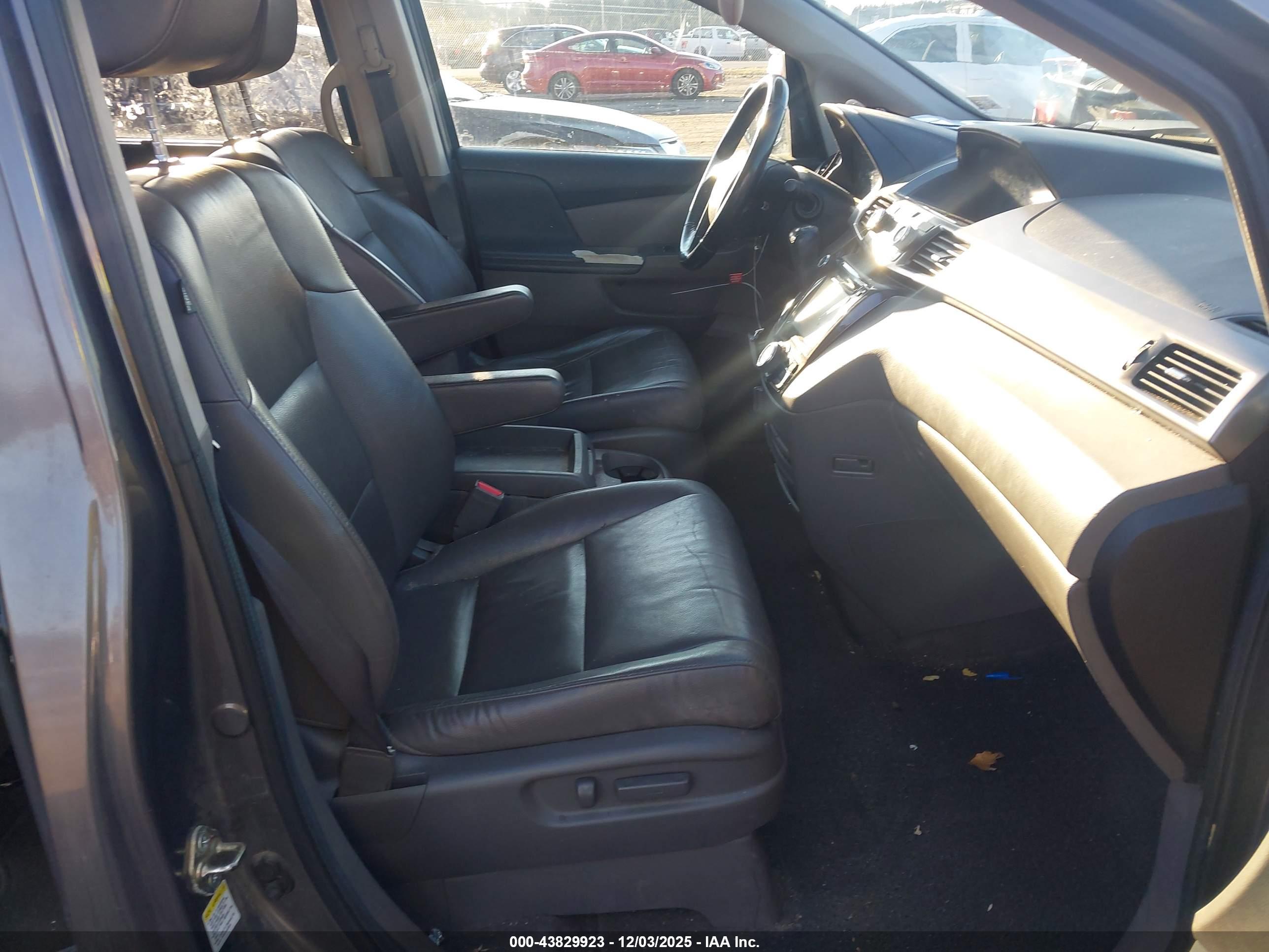 HONDA ODYSSEY image 5