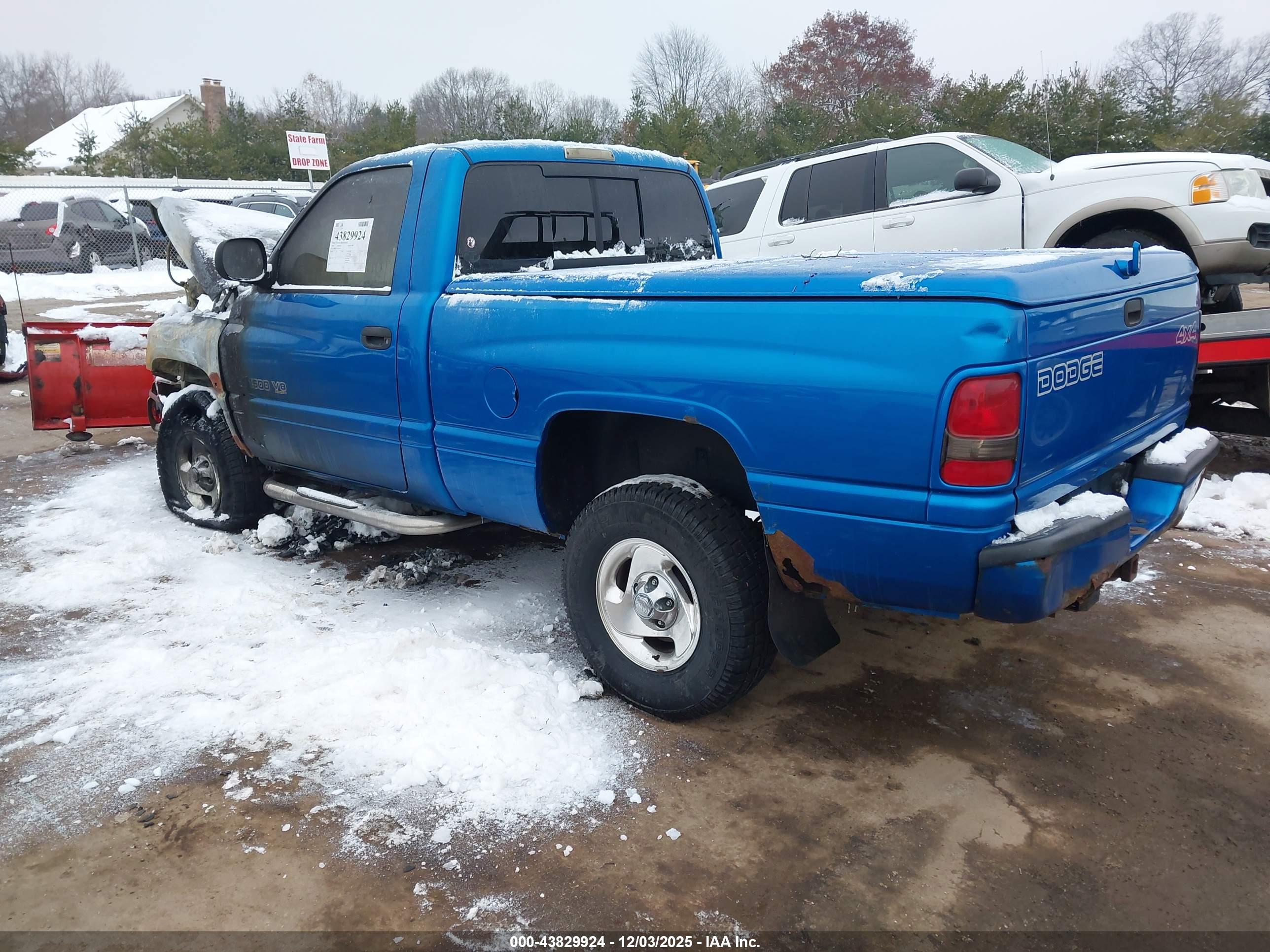 DODGE RAM image 3