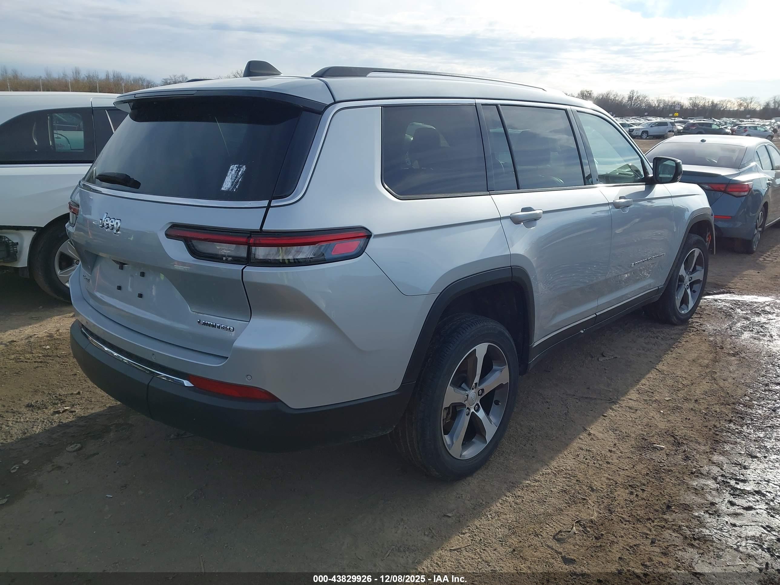 JEEP GRAND image 4