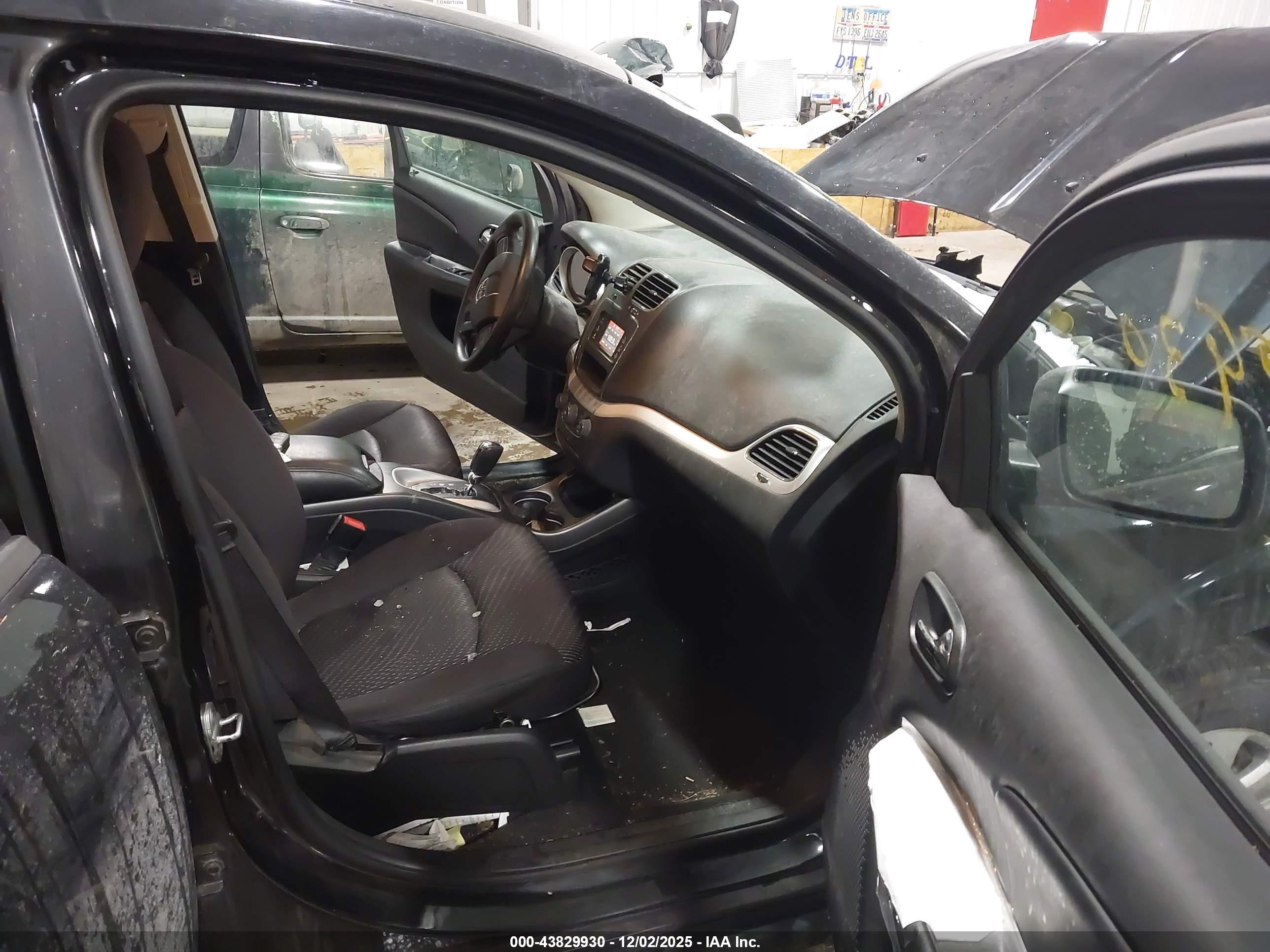 DODGE JOURNEY image 5