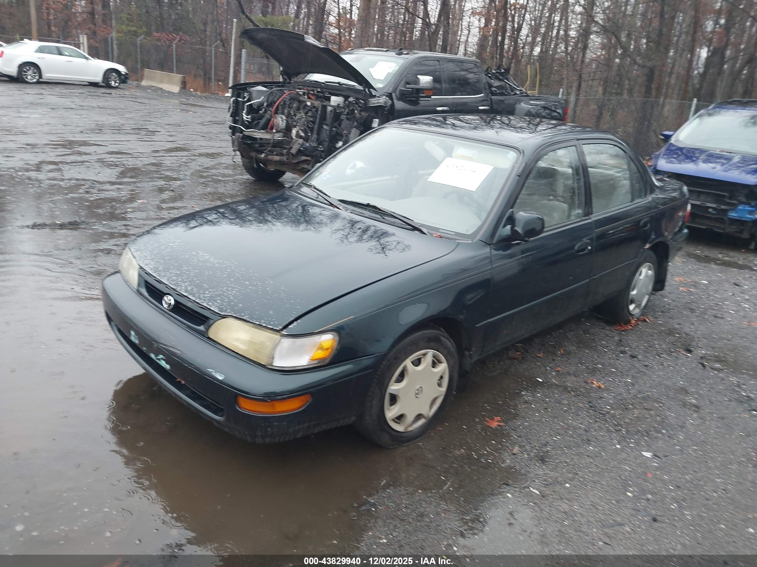 TOYOTA COROLLA image 2
