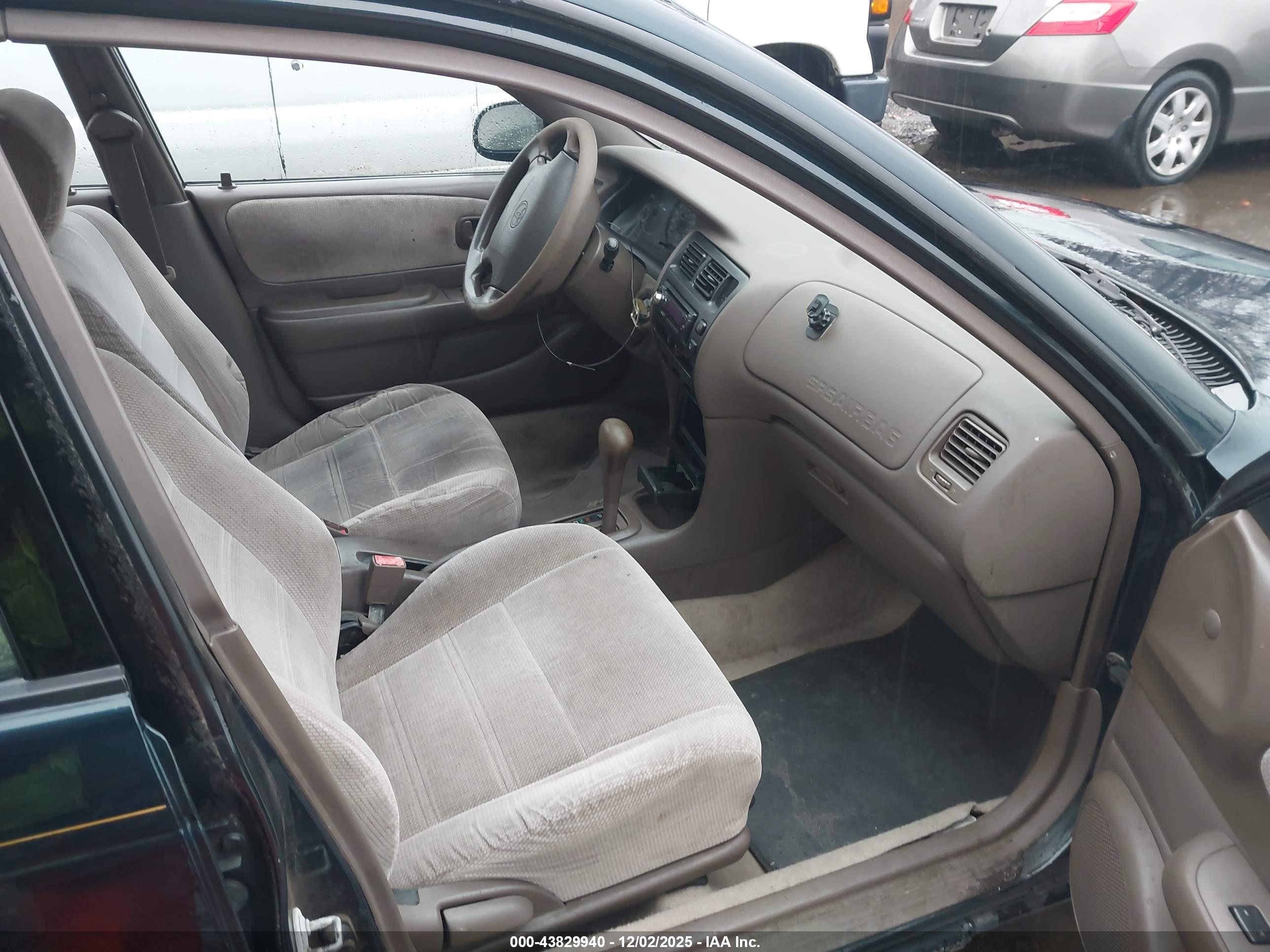 TOYOTA COROLLA image 5