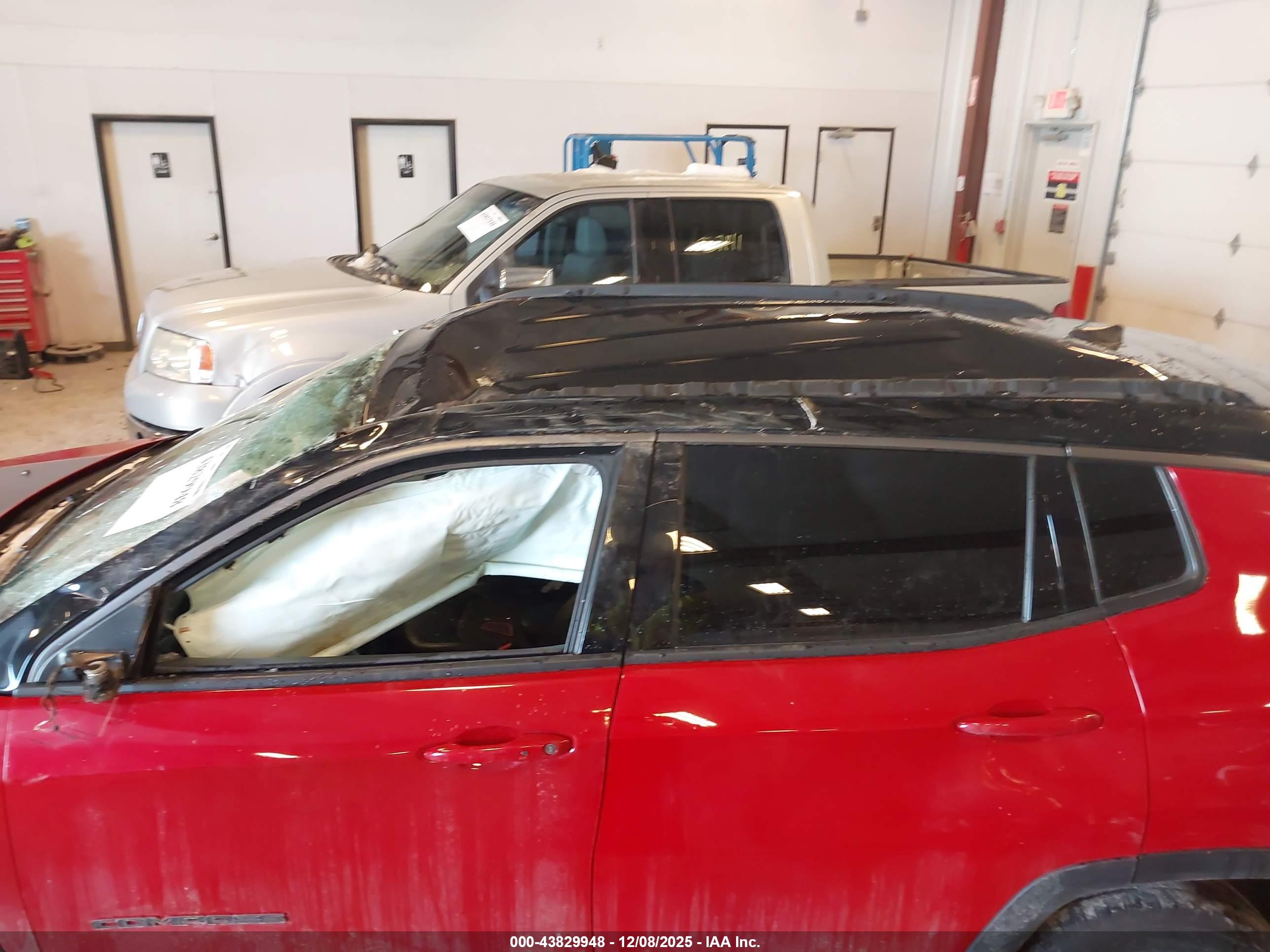 JEEP COMPASS image 6