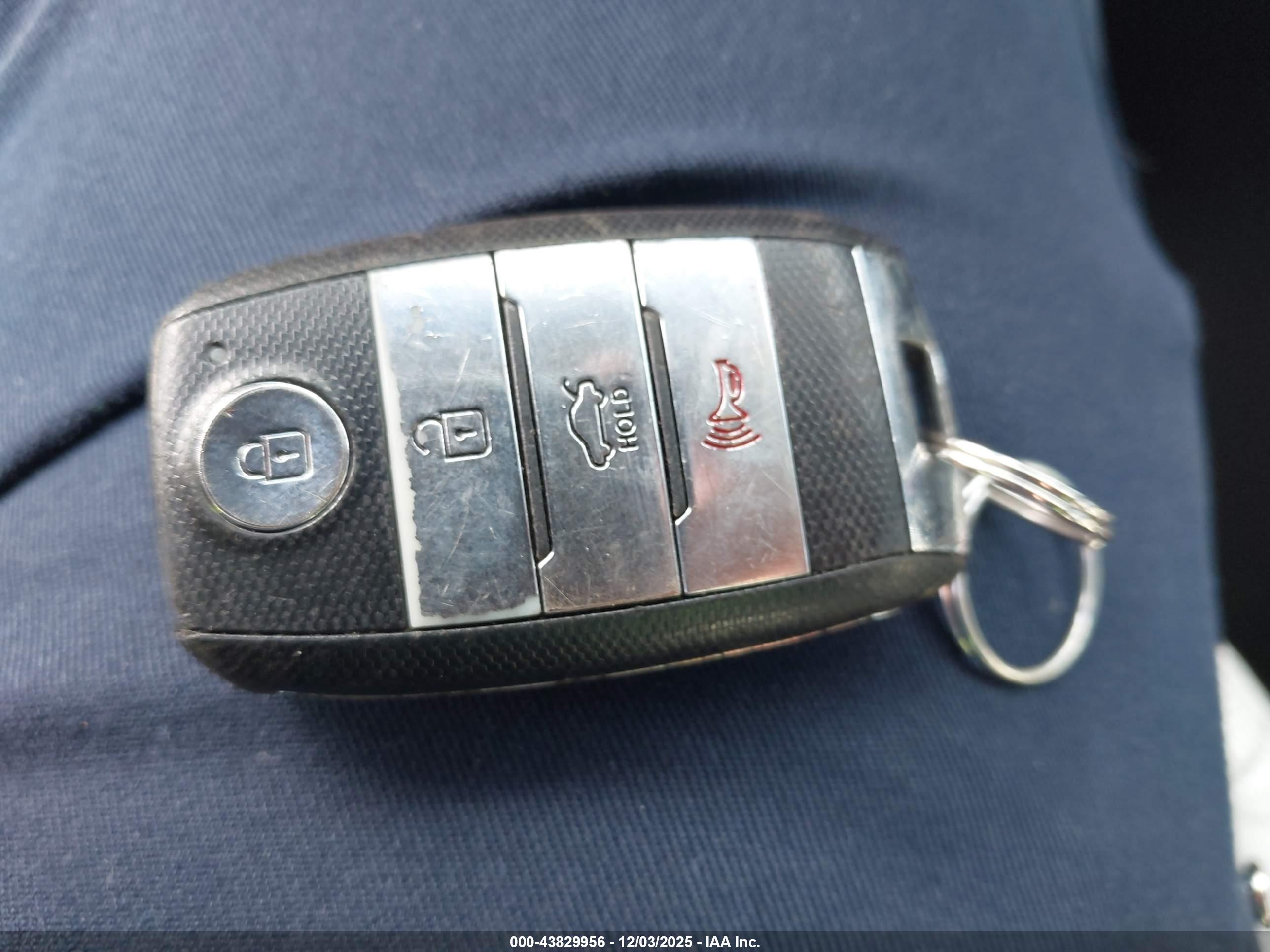 KIA OPTIMA image 11