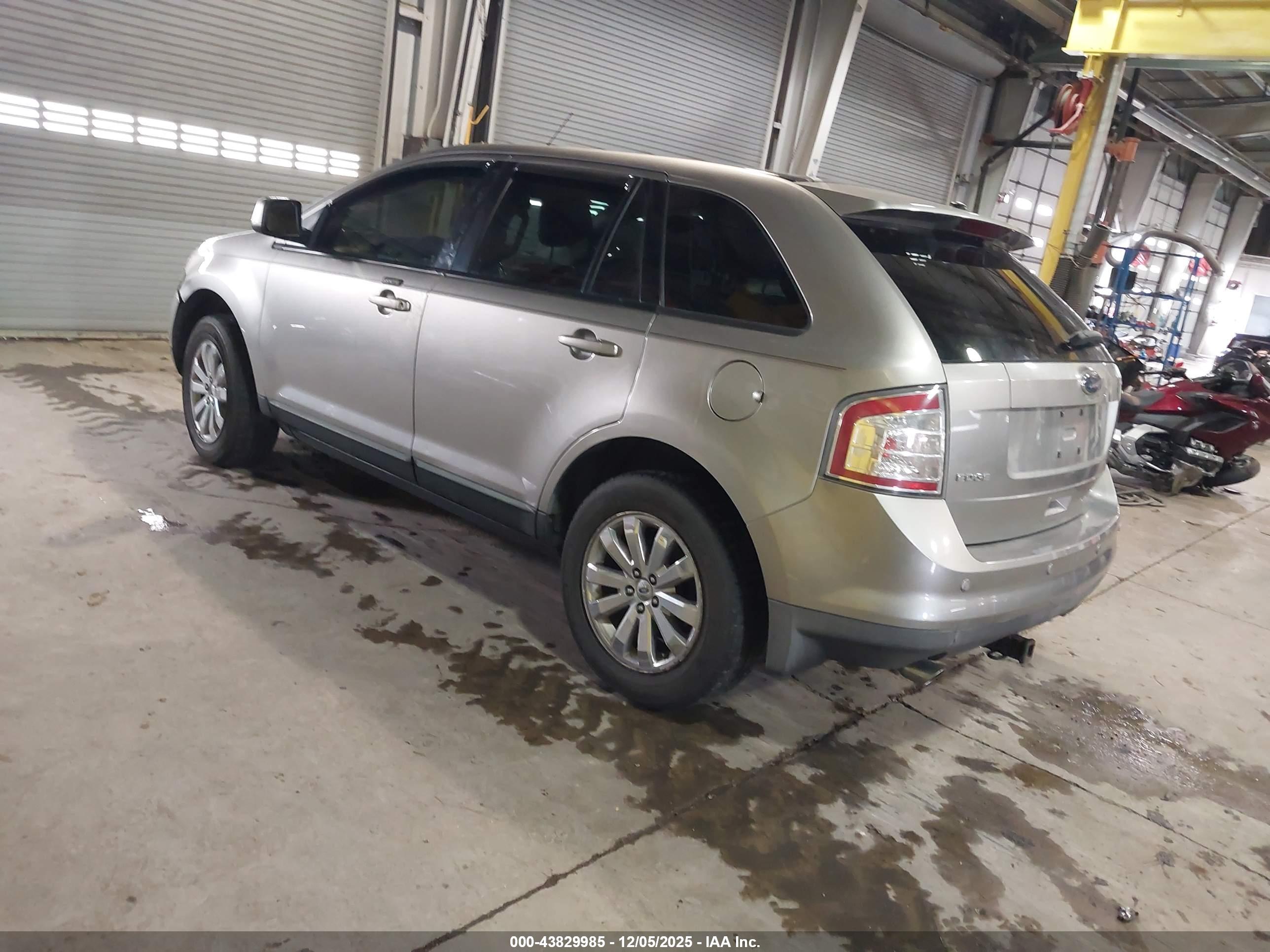 FORD EDGE image 3