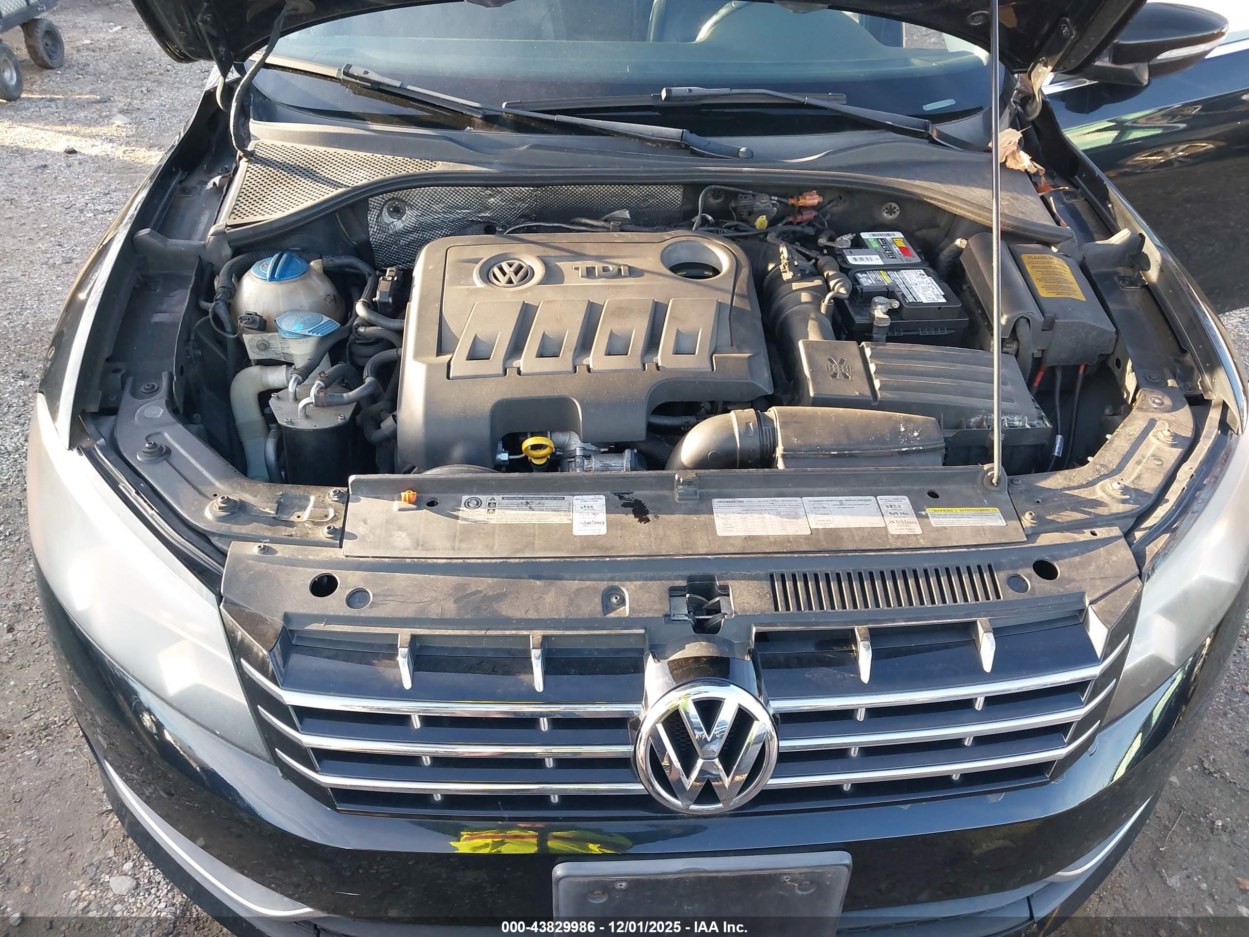 VOLKSWAGEN PASSAT image 10