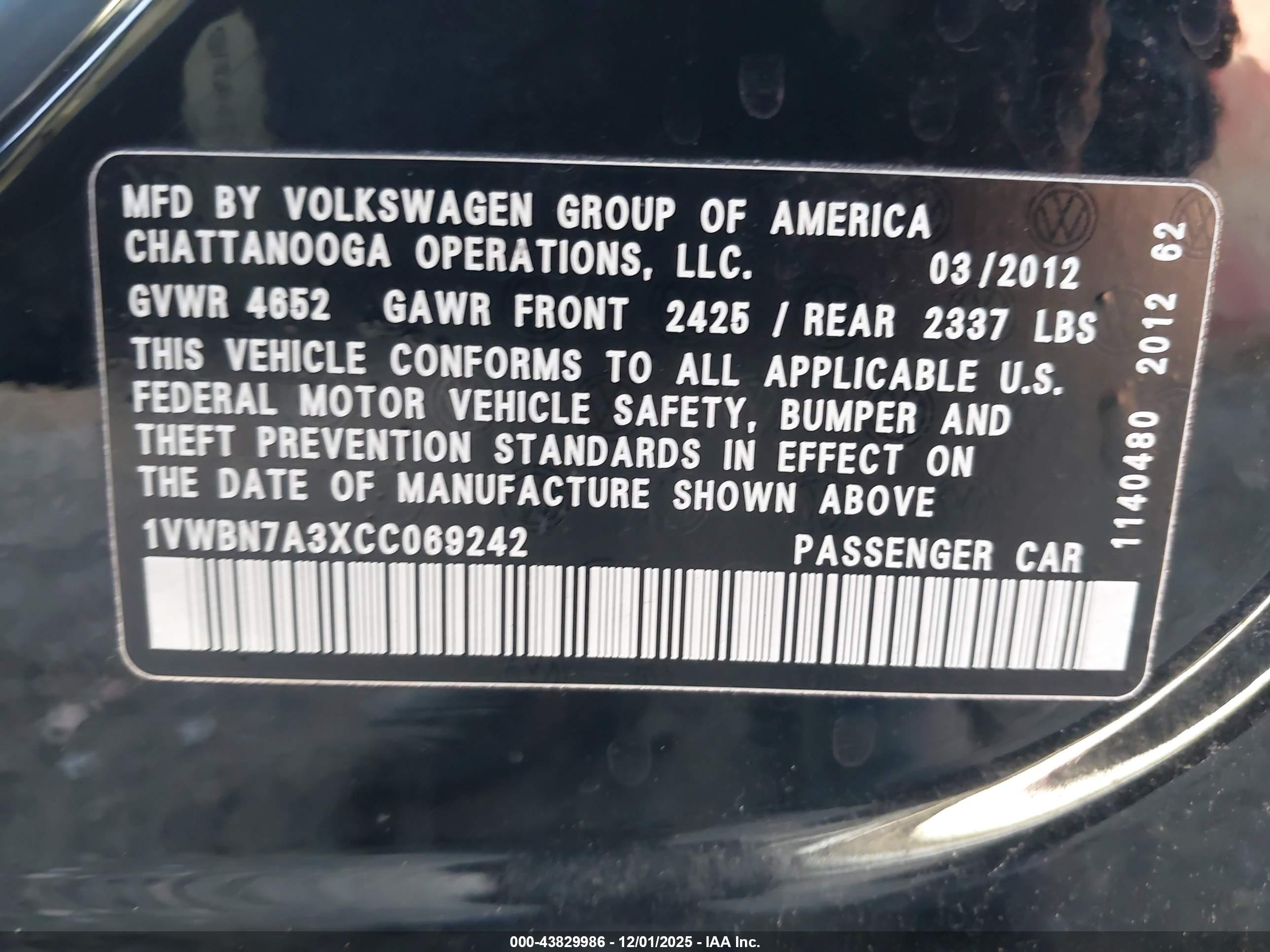 VOLKSWAGEN PASSAT image 9