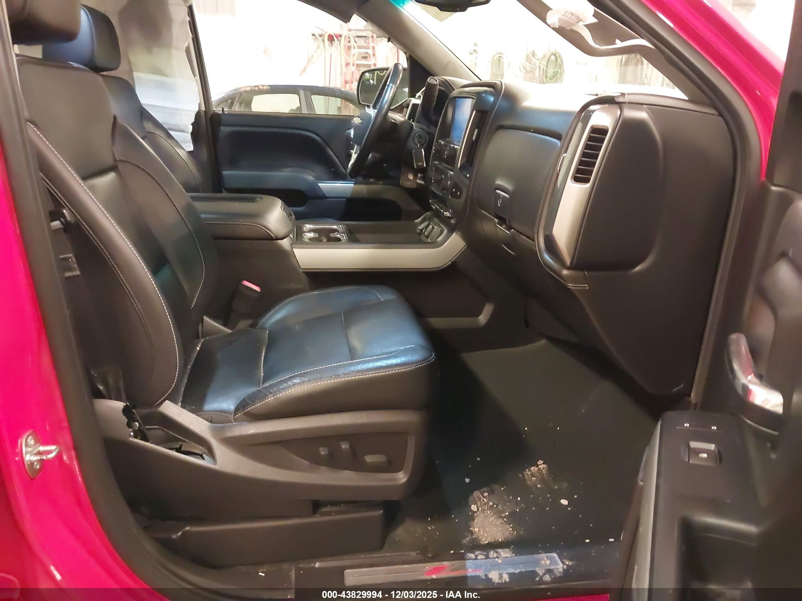 CHEVROLET SILVERADO image 5