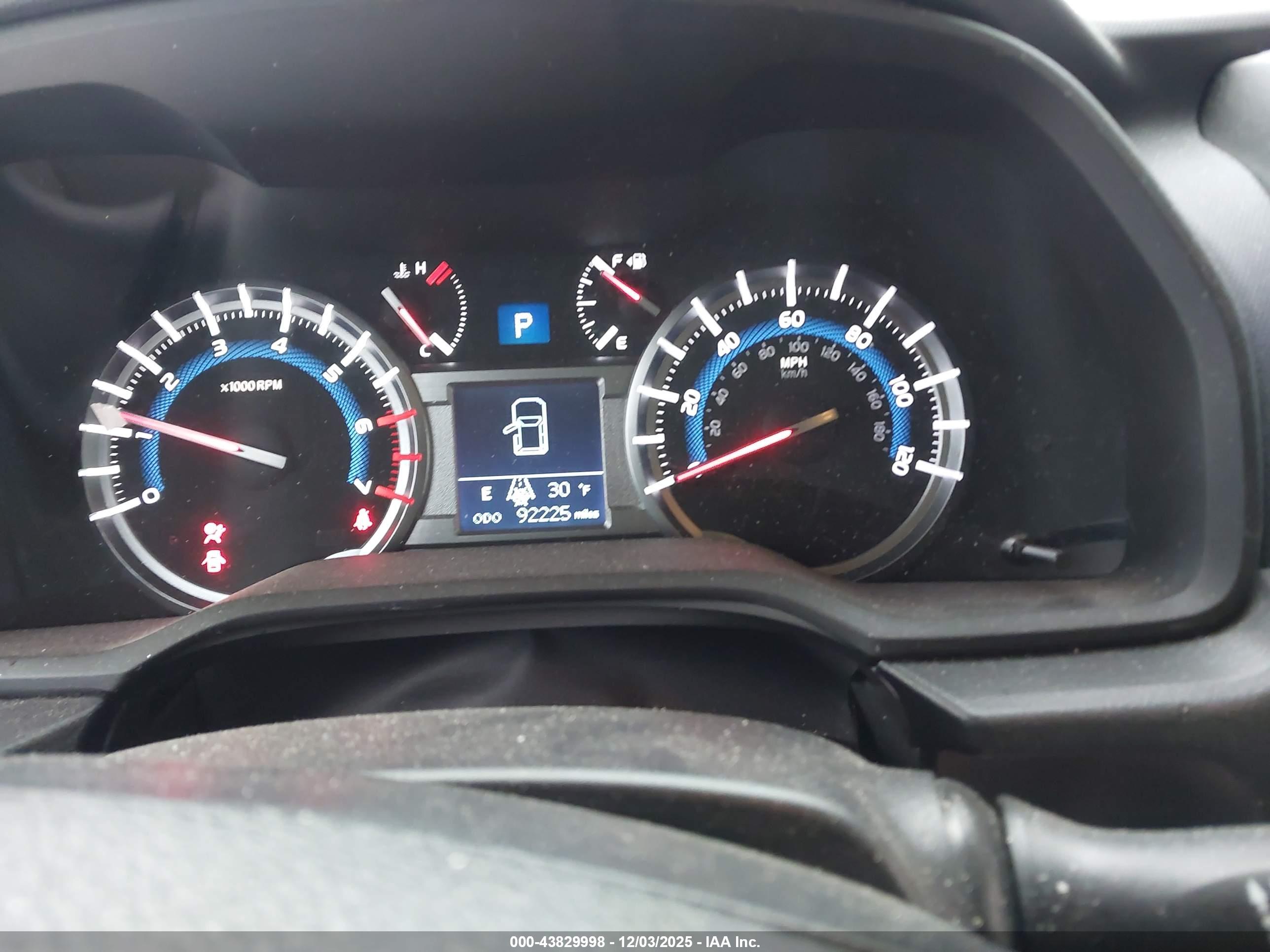 TOYOTA 4RUNNER image 7