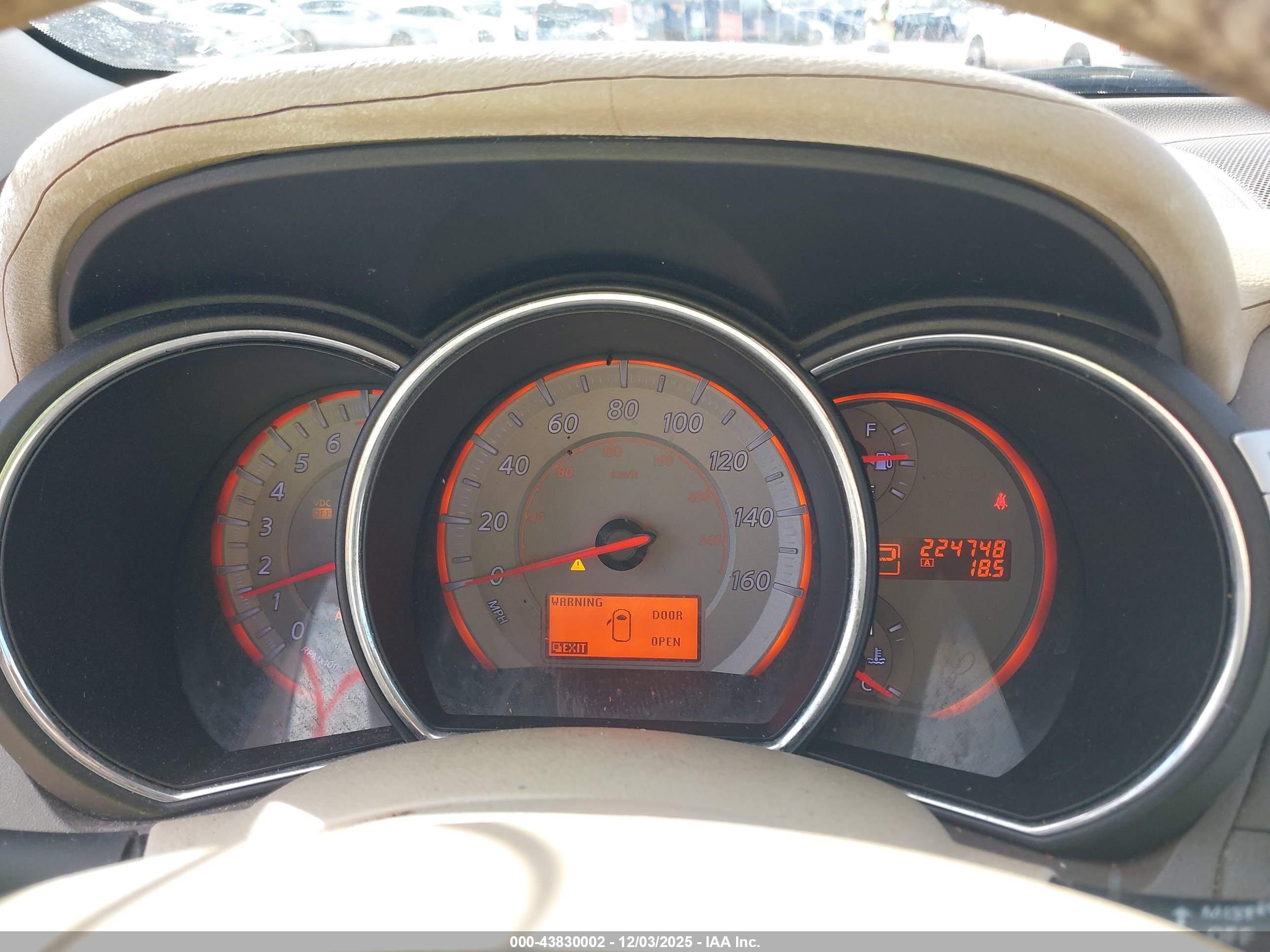 NISSAN MURANO image 7