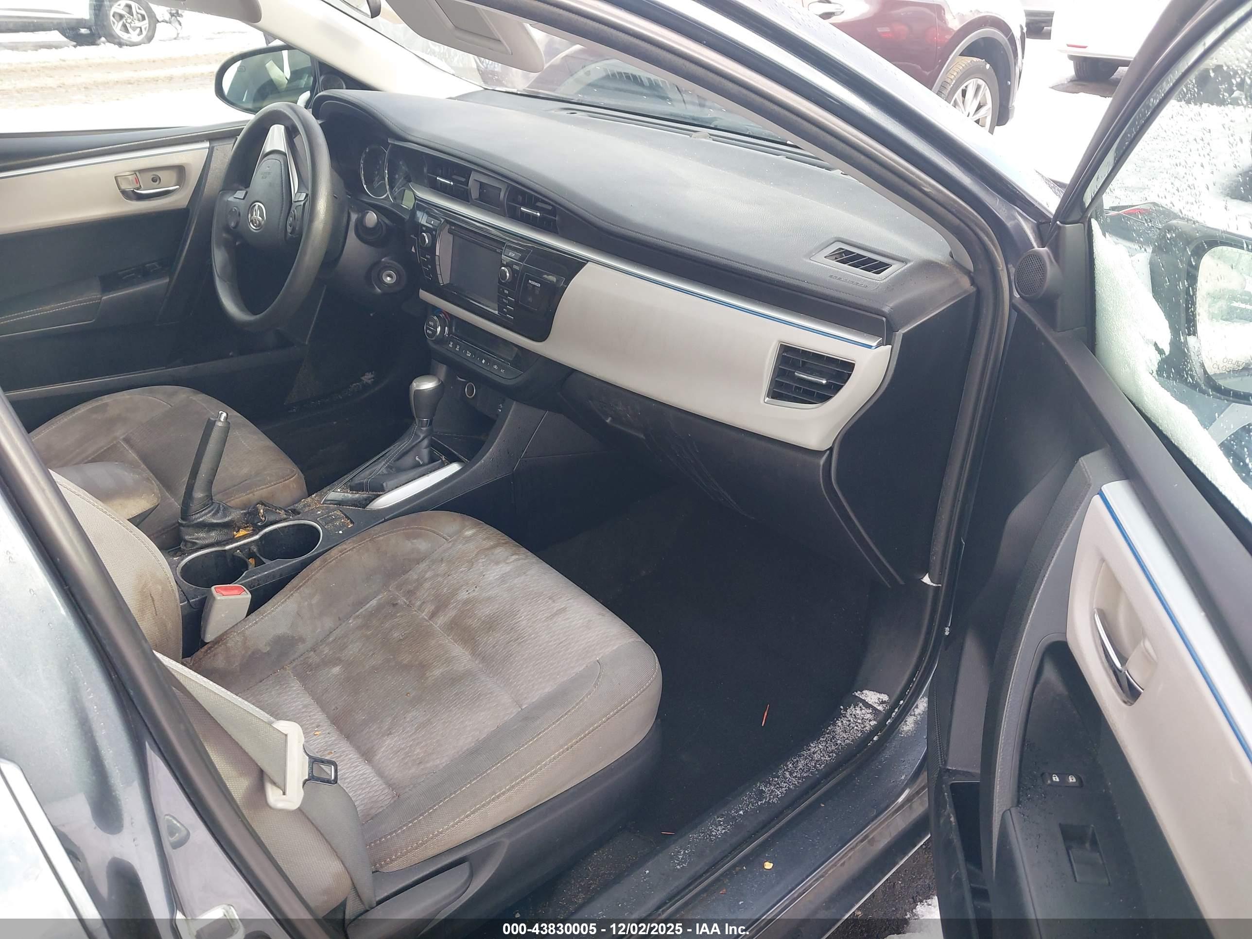 TOYOTA COROLLA image 5