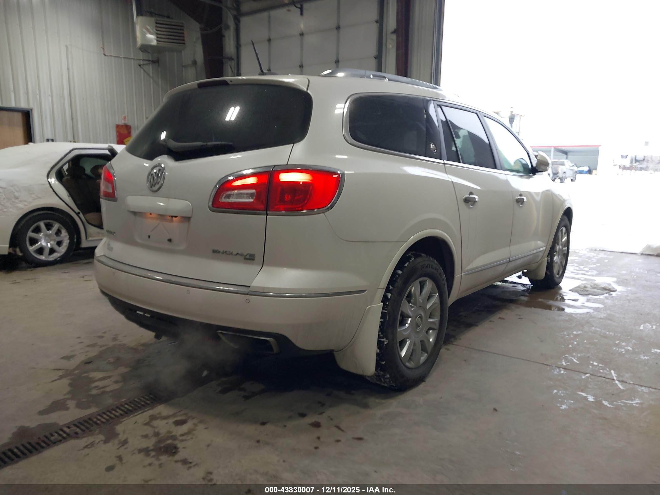BUICK ENCLAVE image 4