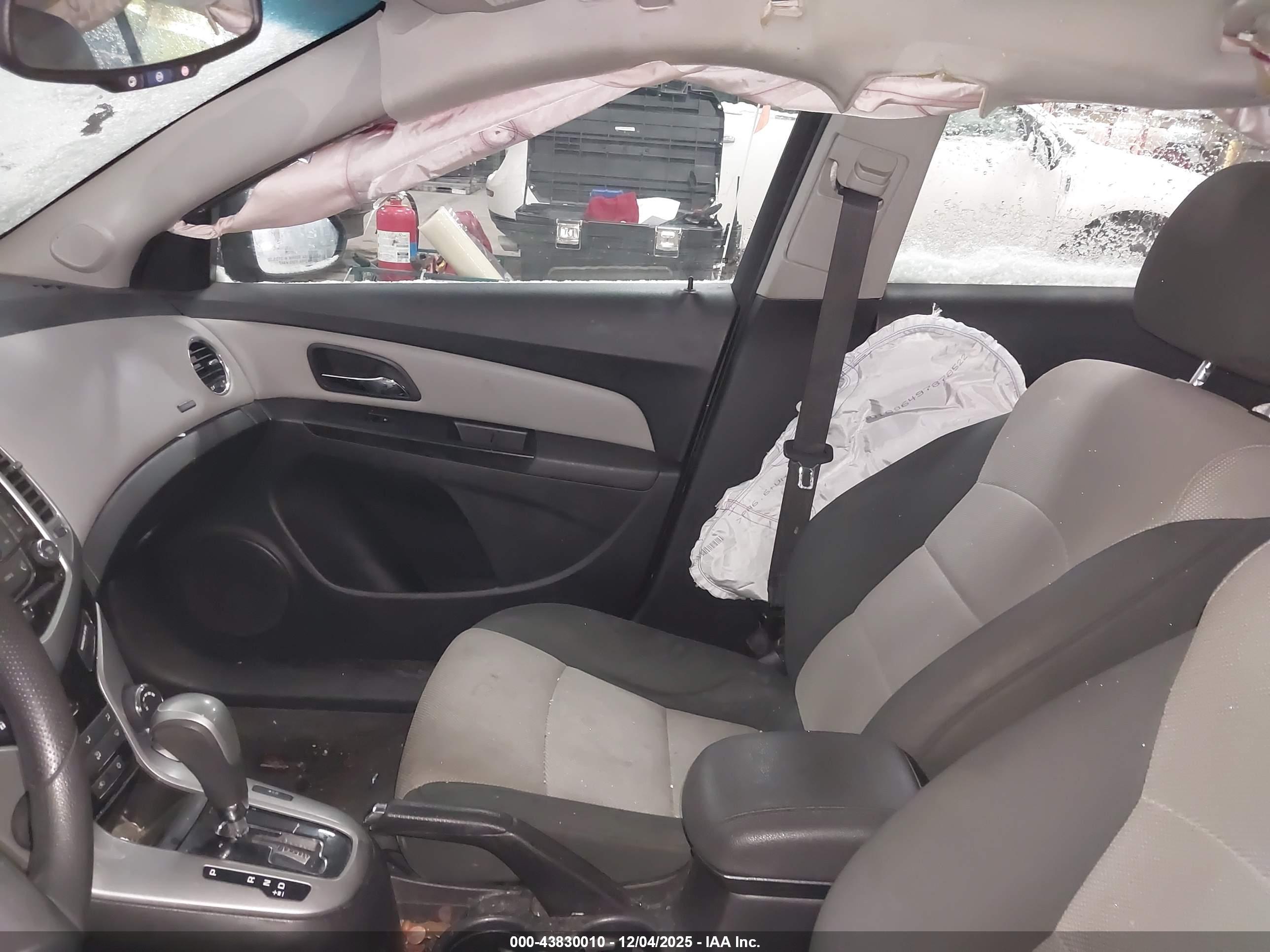 CHEVROLET CRUZE image 5