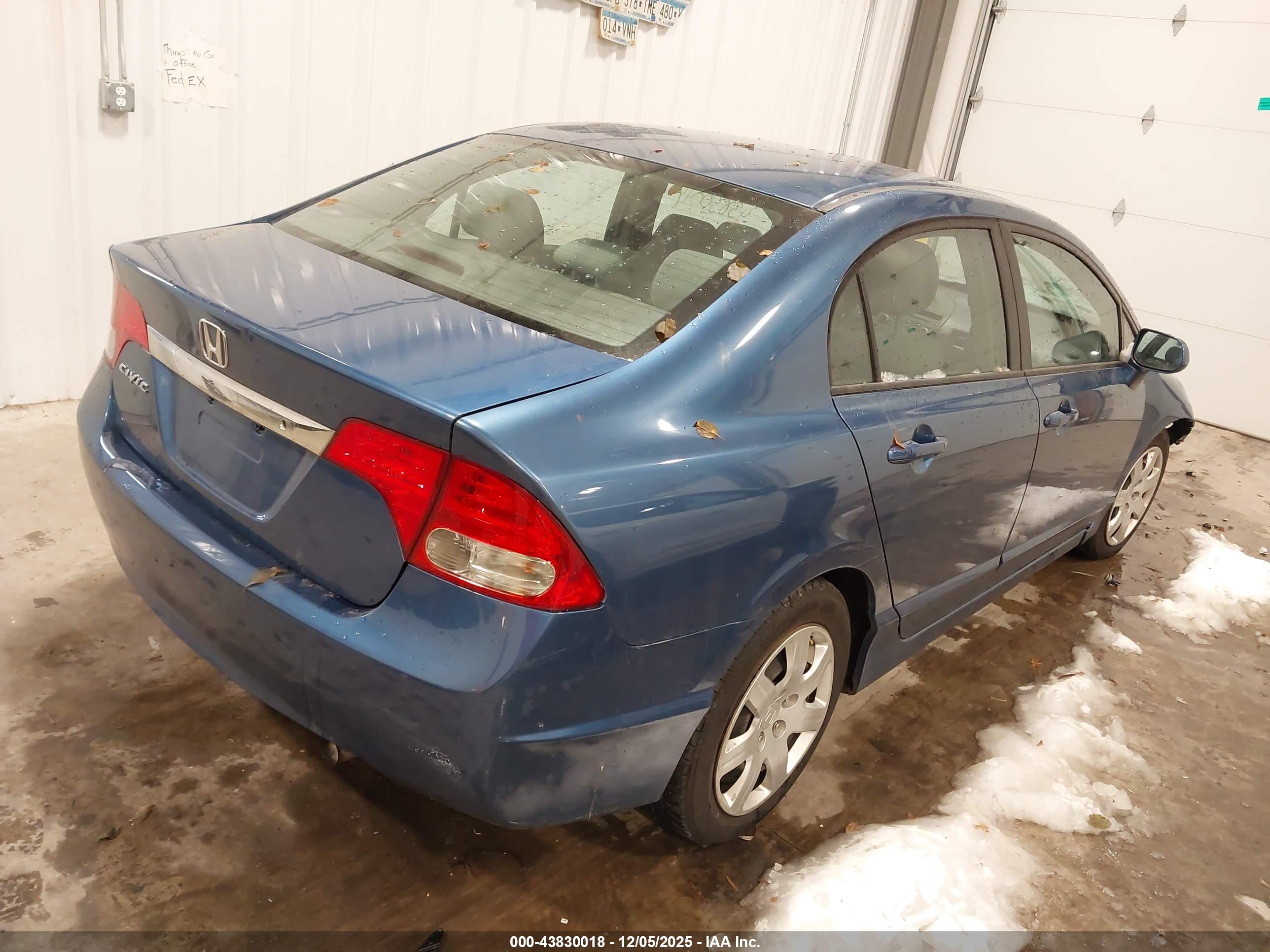 HONDA CIVIC image 4
