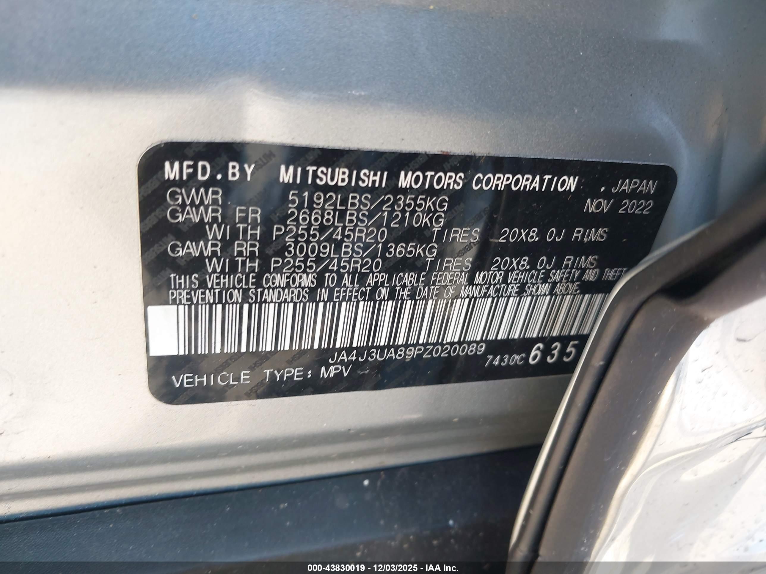 MITSUBISHI OUTLANDER image 9