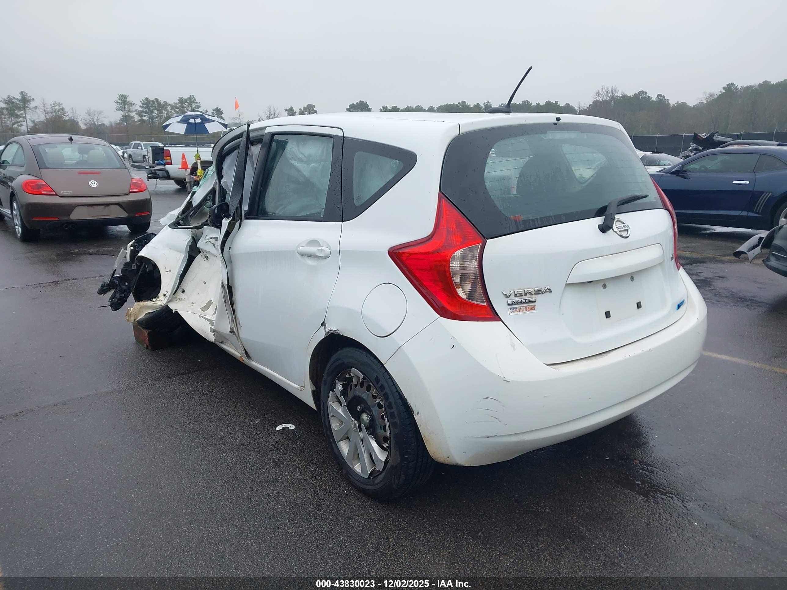 NISSAN VERSA image 3