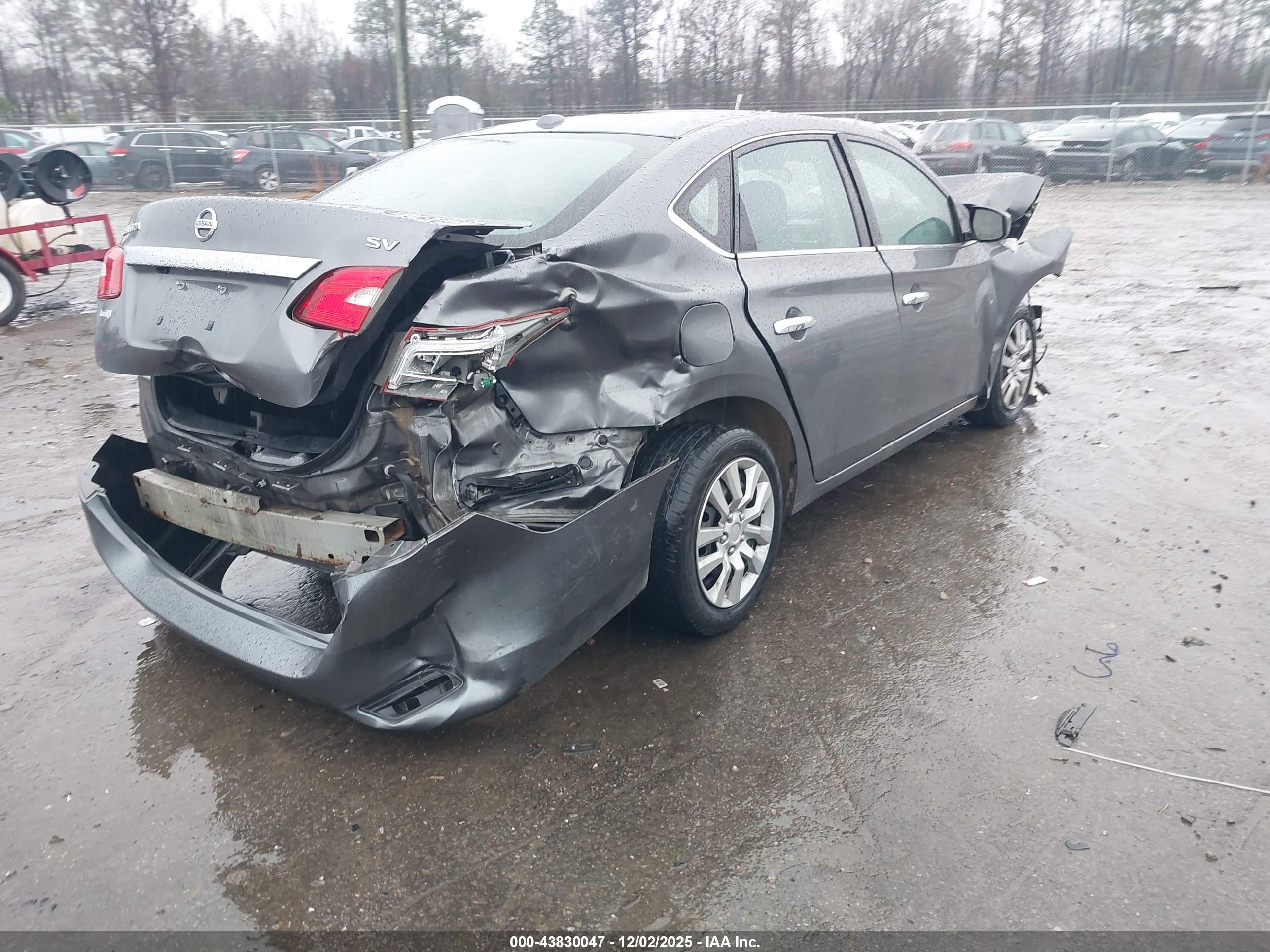 NISSAN SENTRA image 4