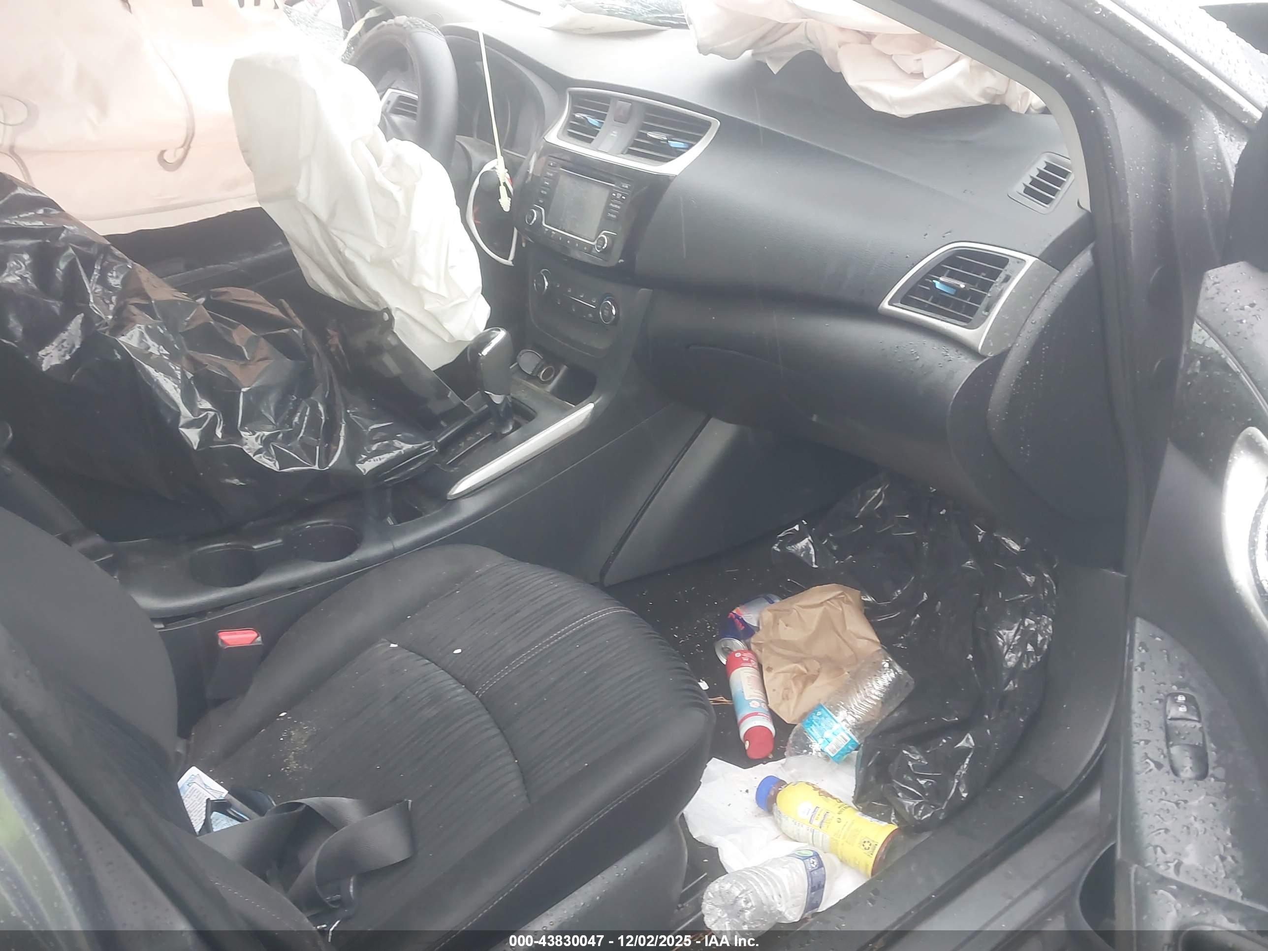 NISSAN SENTRA image 5