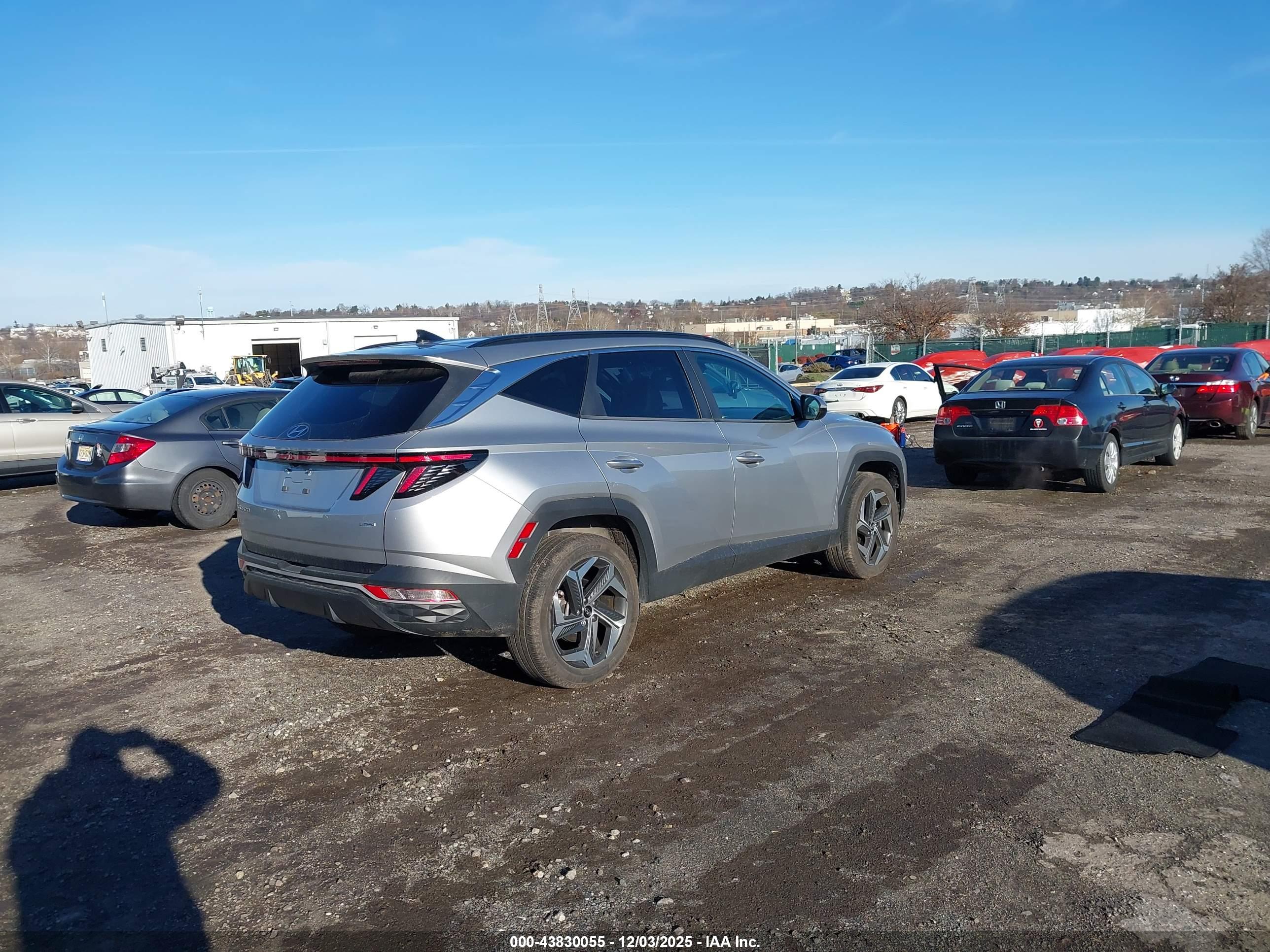 HYUNDAI TUCSON image 4