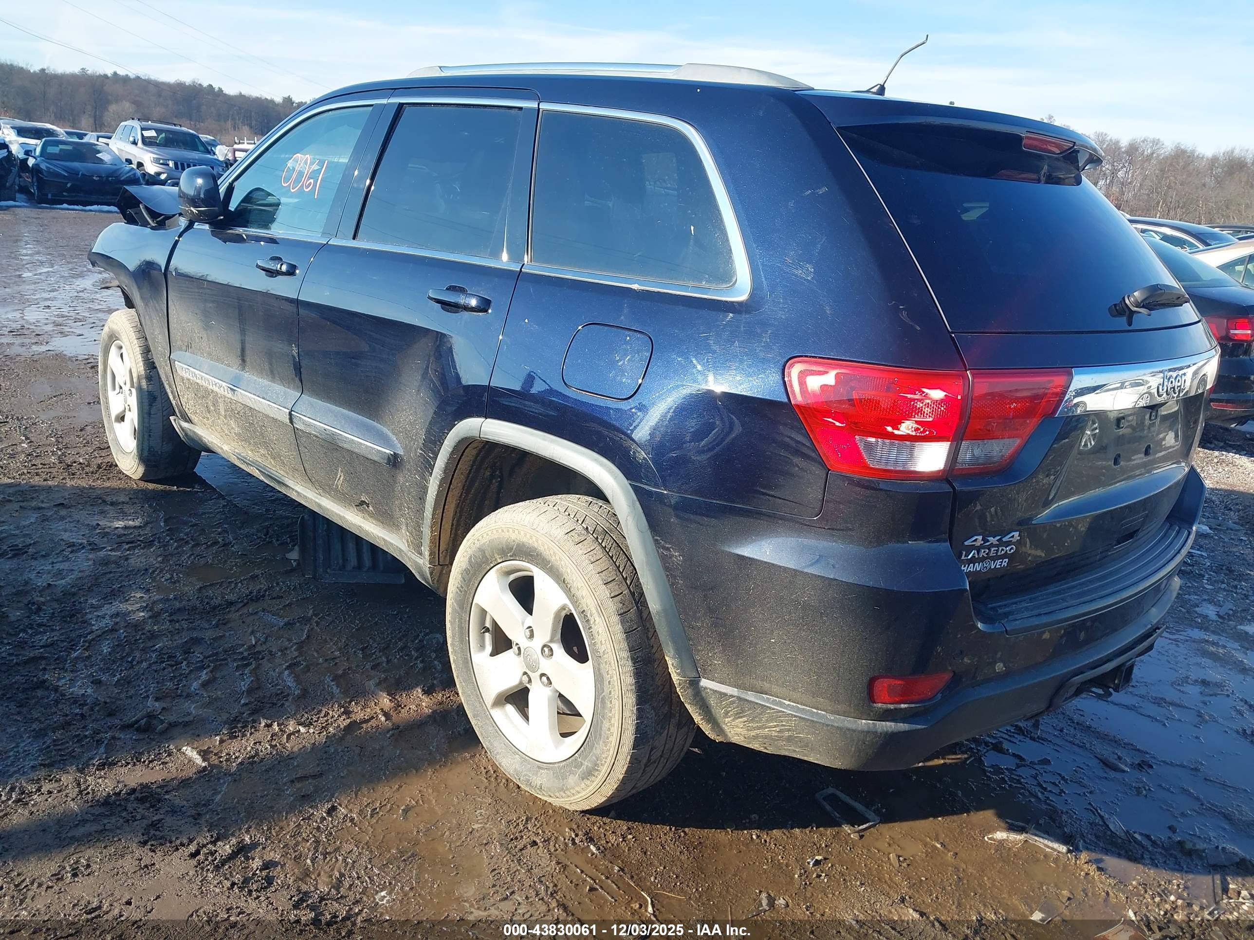 JEEP GRAND image 3