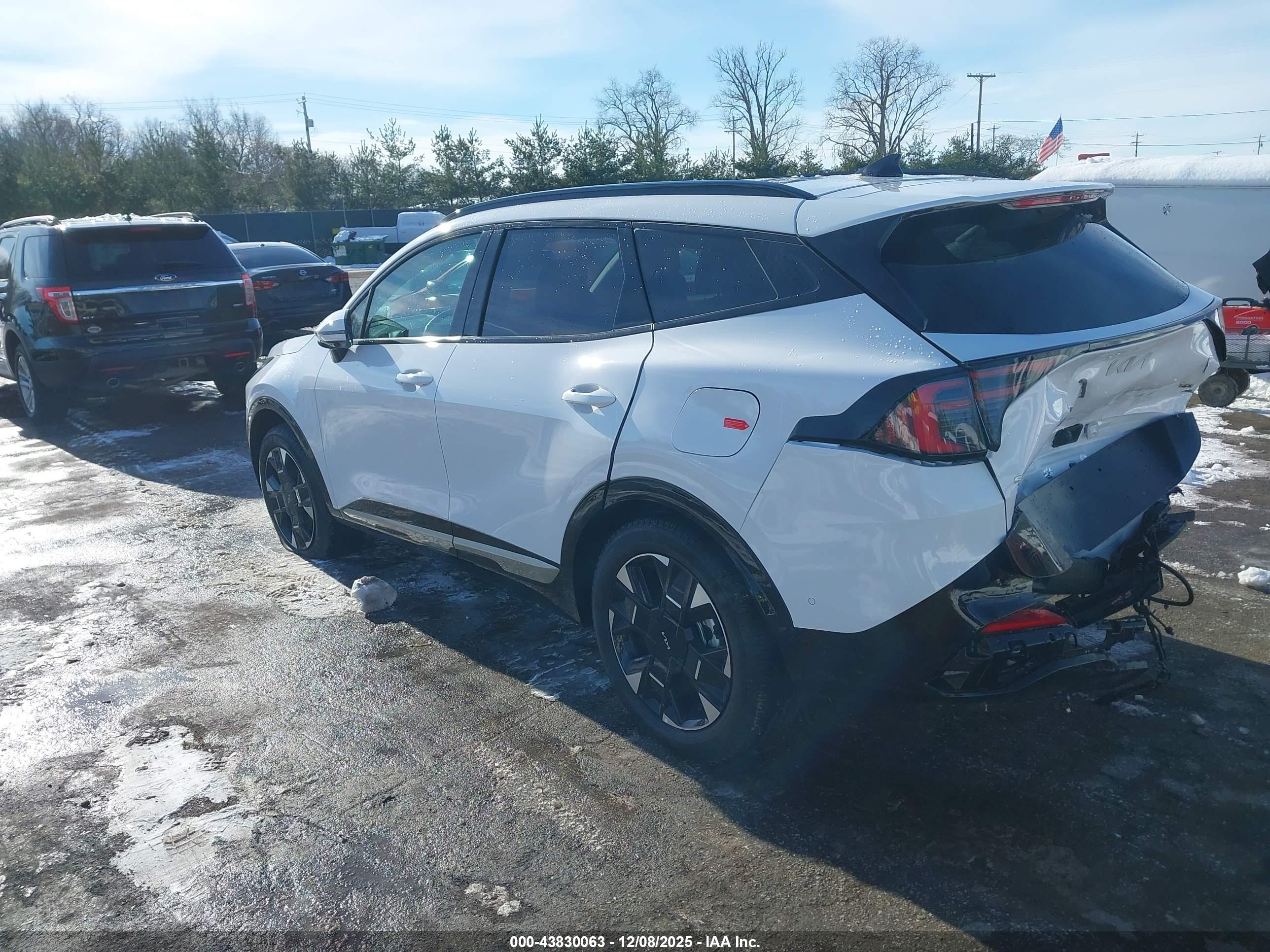 KIA SPORTAGE image 3