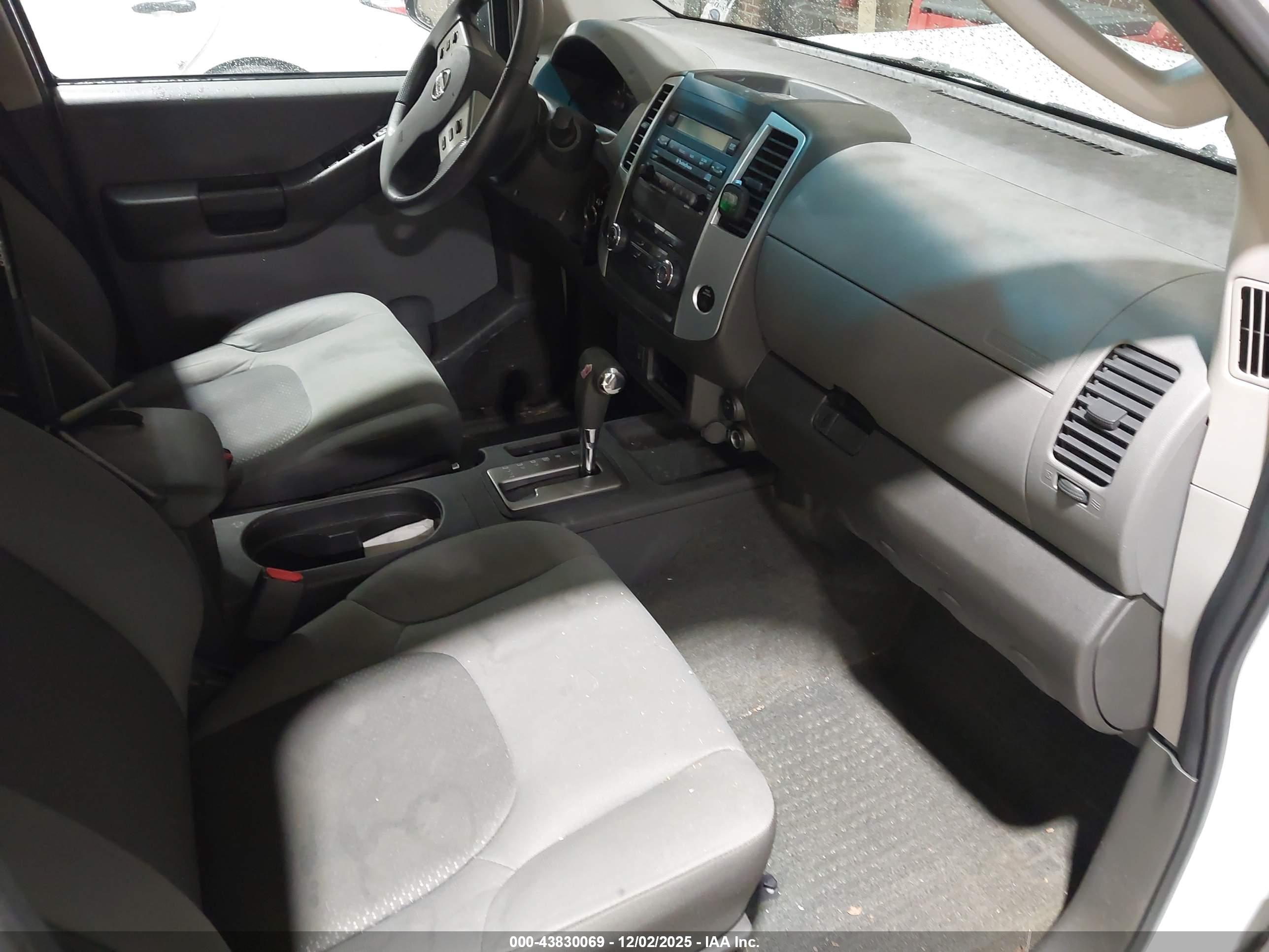 NISSAN XTERRA image 5