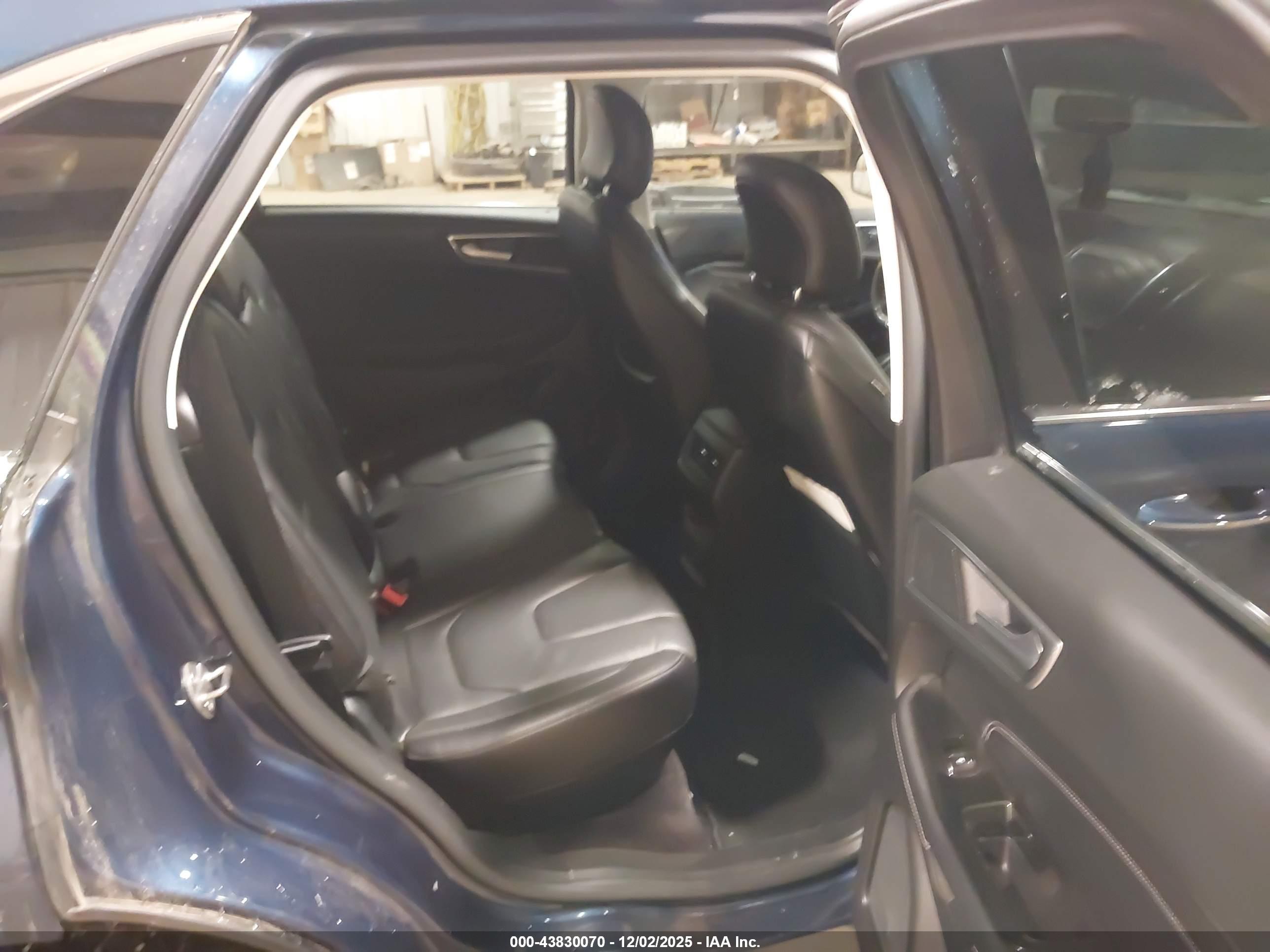 FORD EDGE image 8
