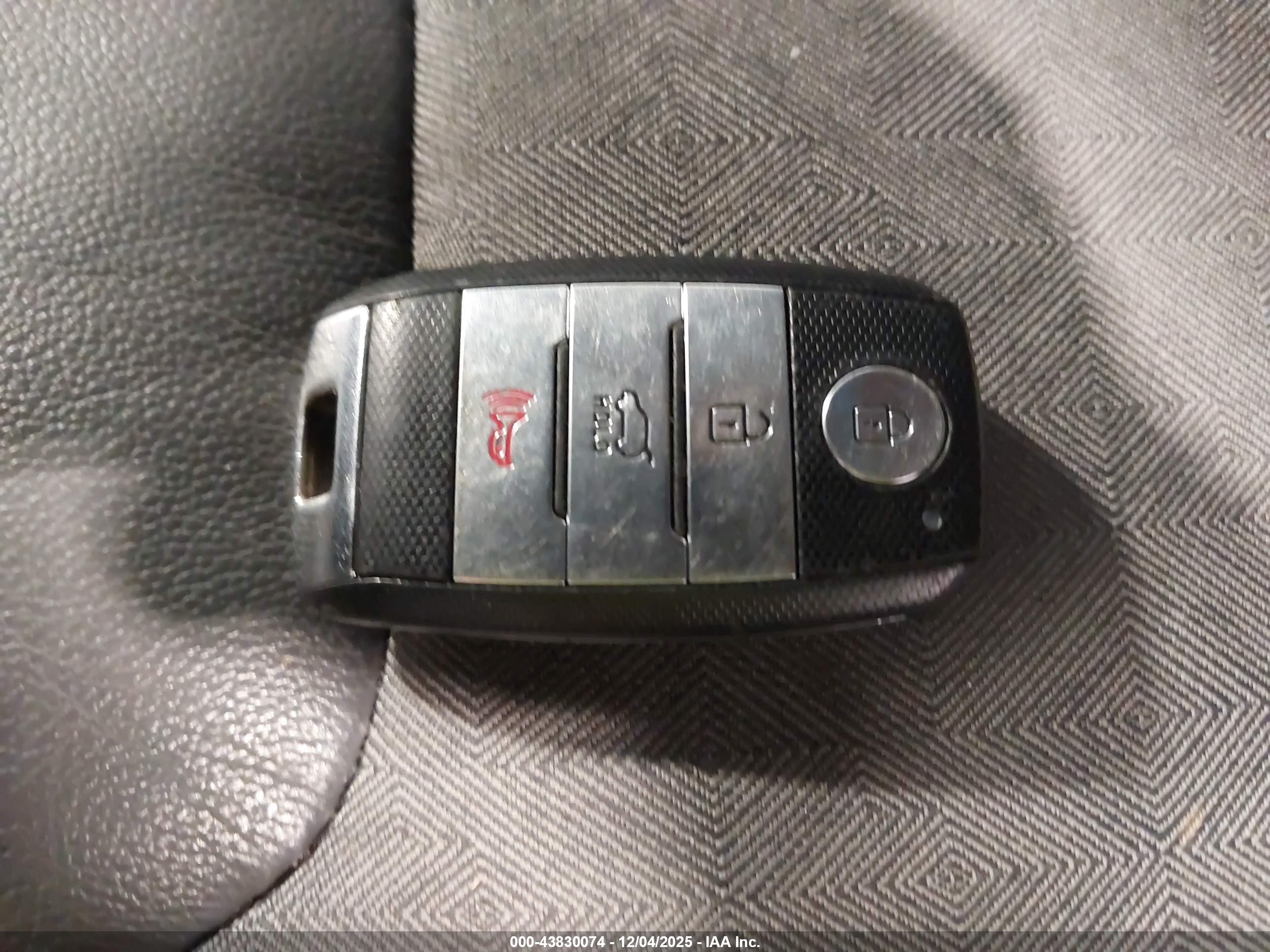 KIA NIRO image 11