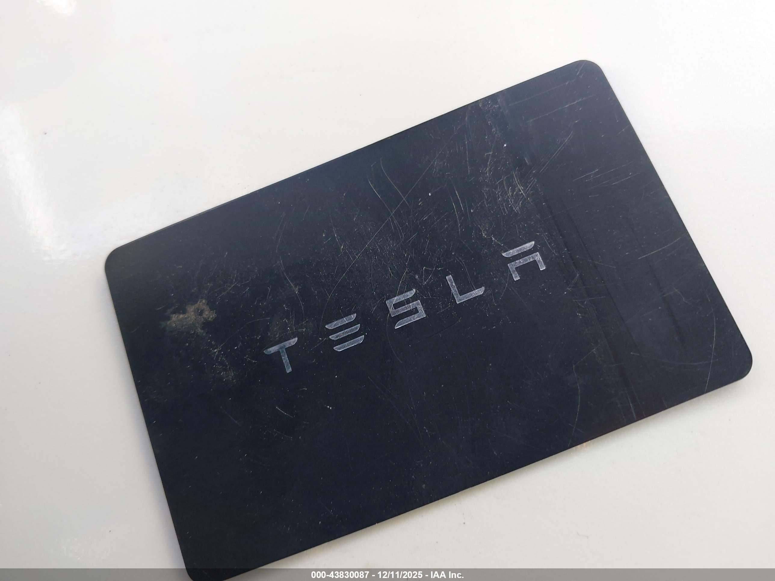 TESLA MODEL image 11