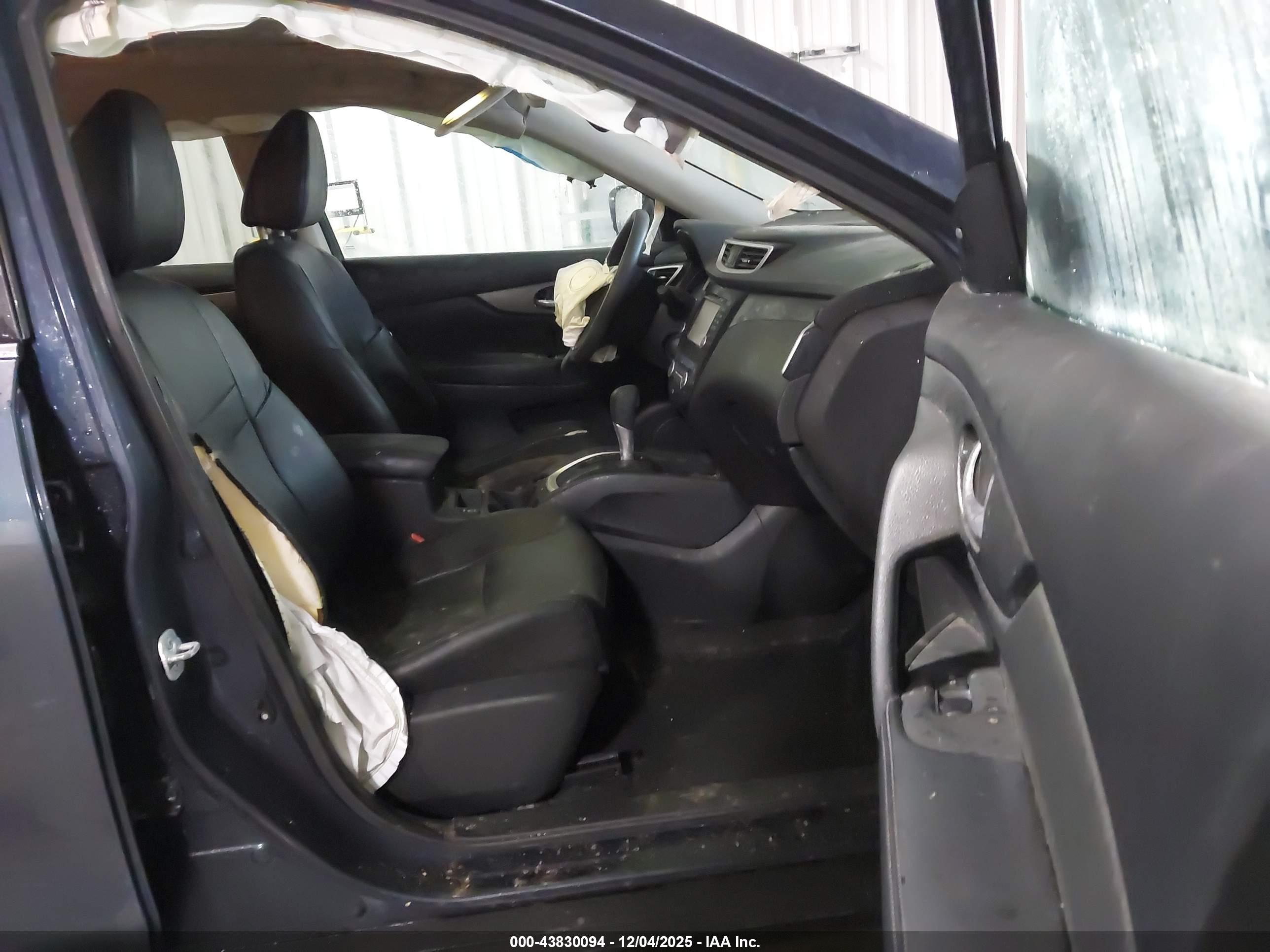 NISSAN ROGUE image 5