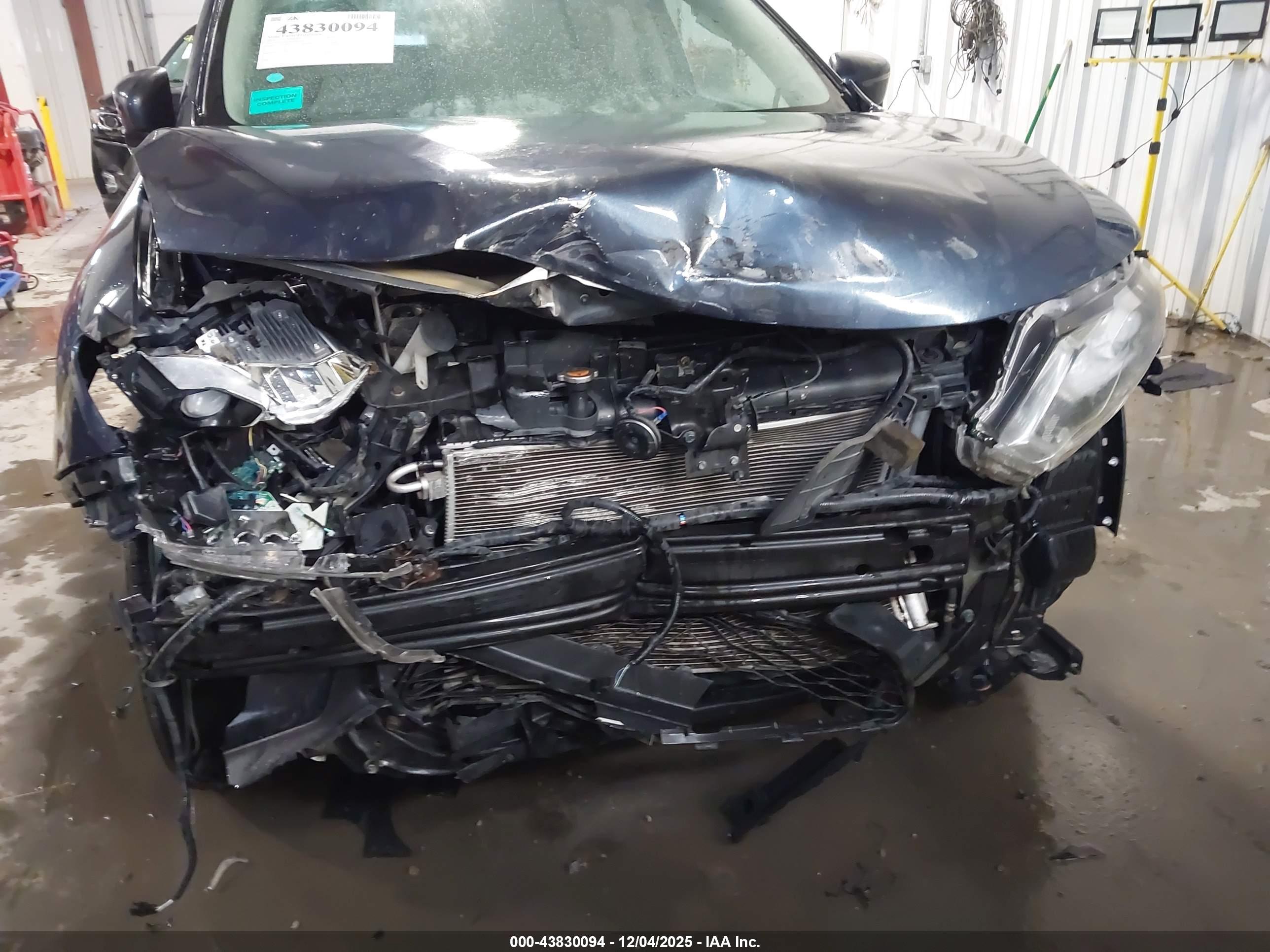 NISSAN ROGUE image 6
