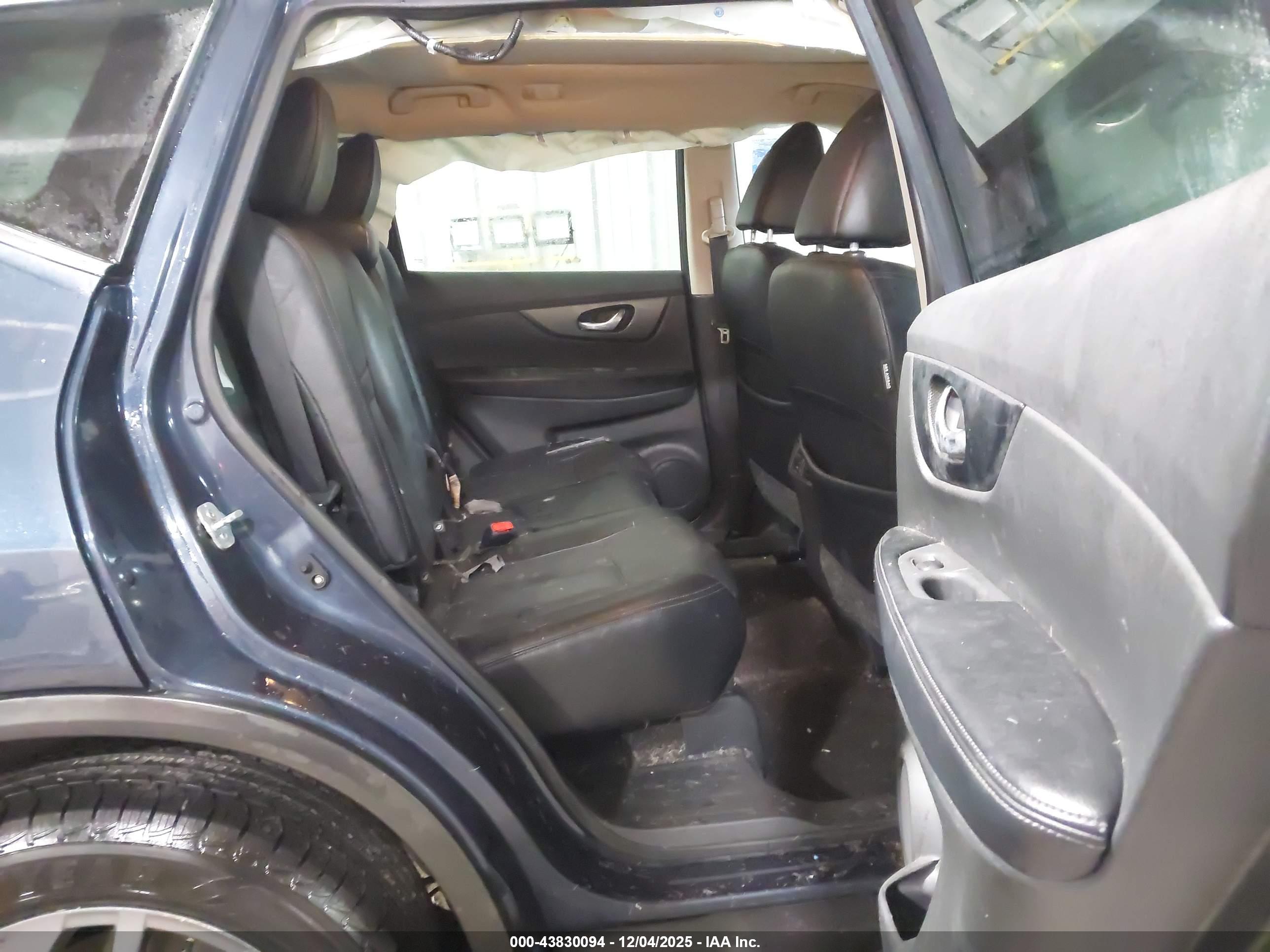NISSAN ROGUE image 8