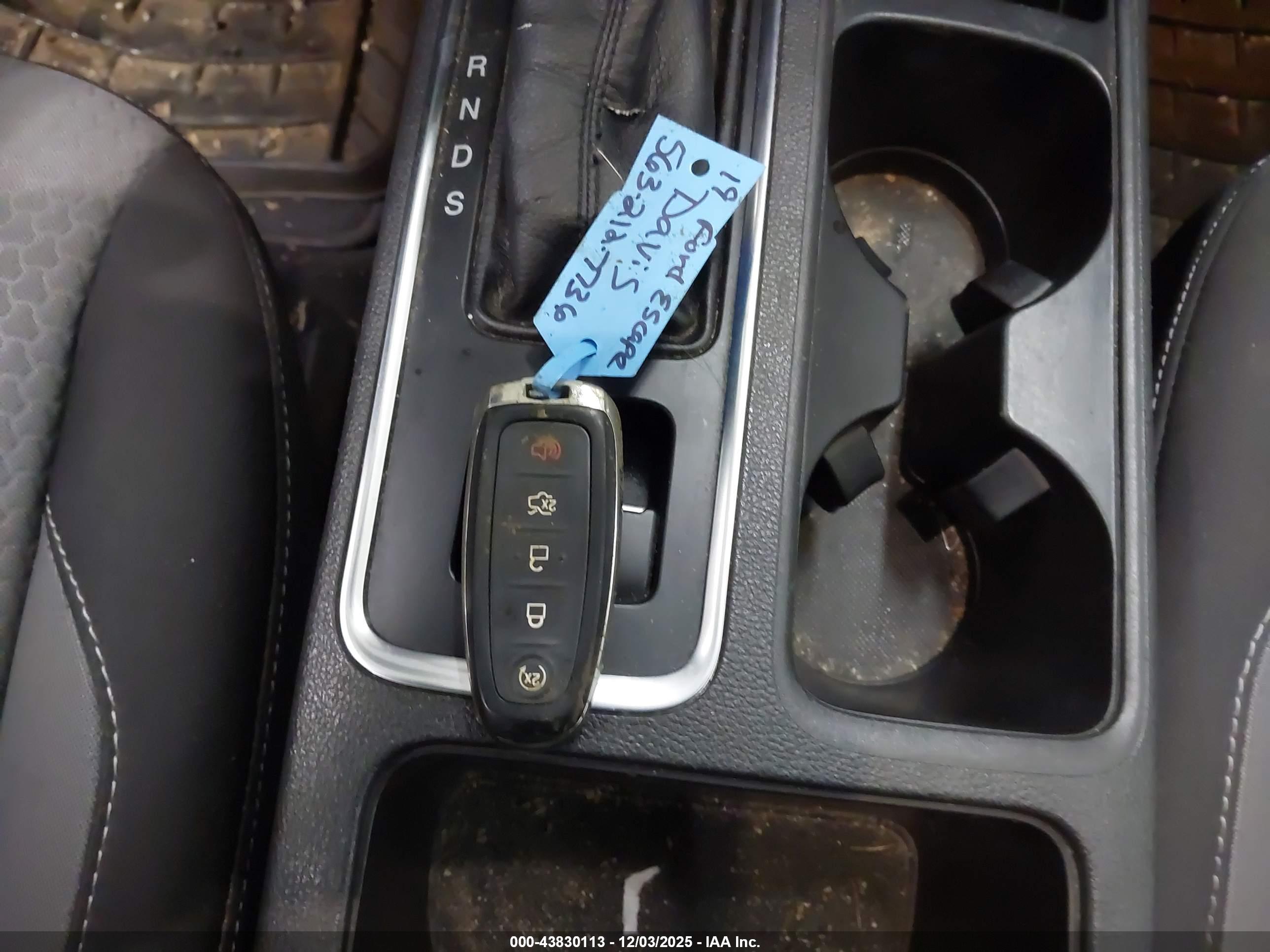 FORD ESCAPE image 11