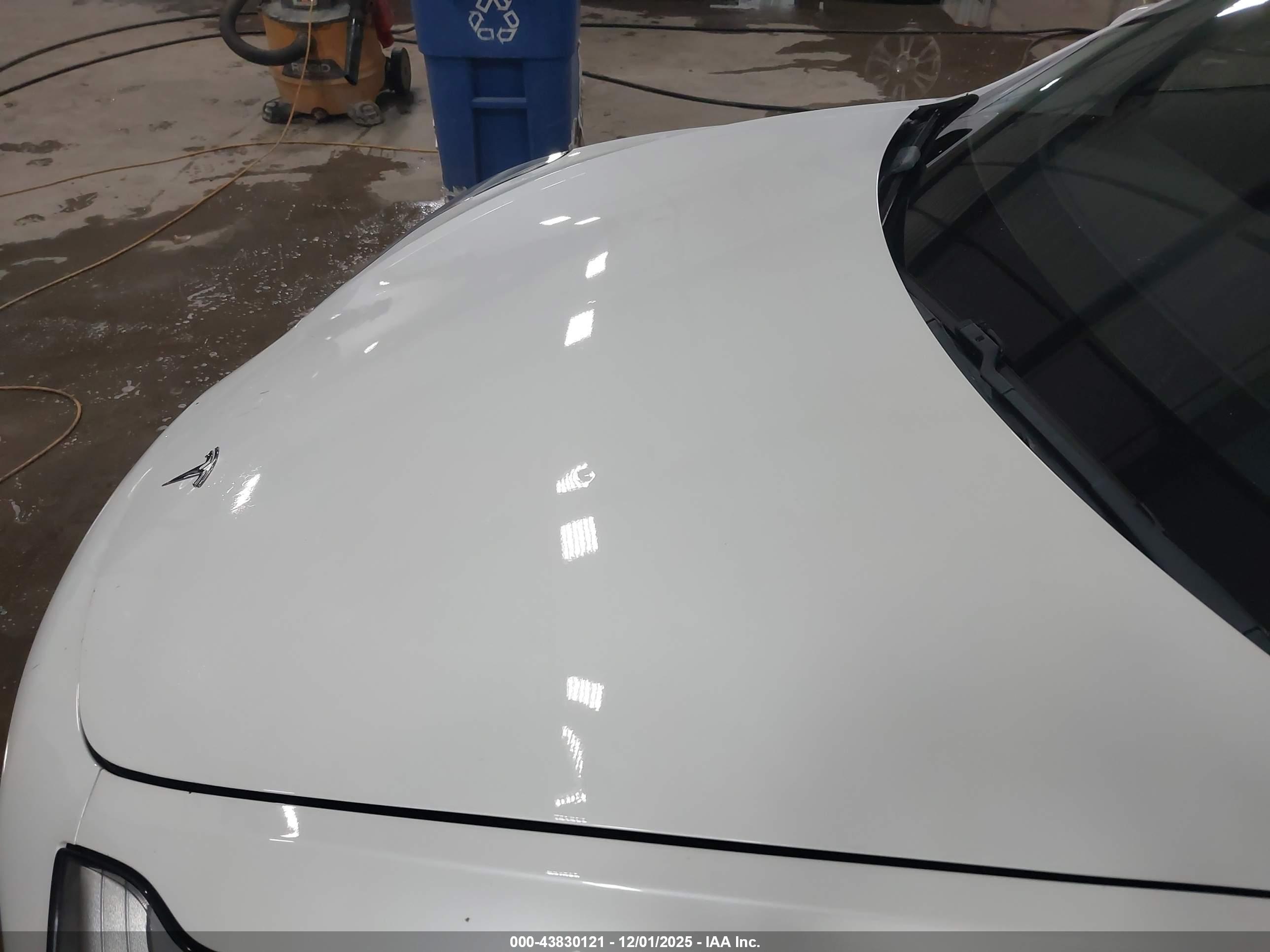 TESLA MODEL image 6