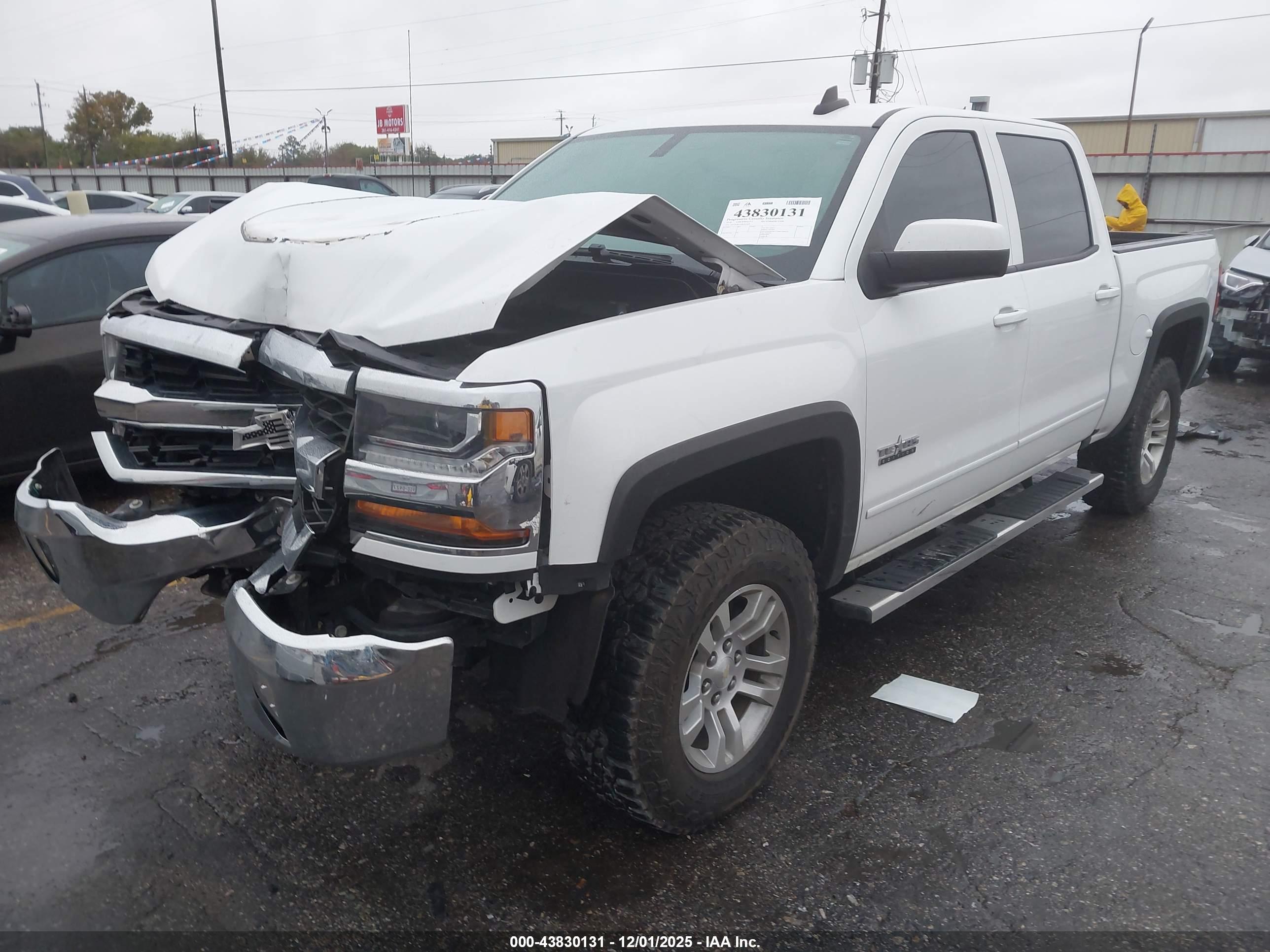 CHEVROLET SILVERADO image 2