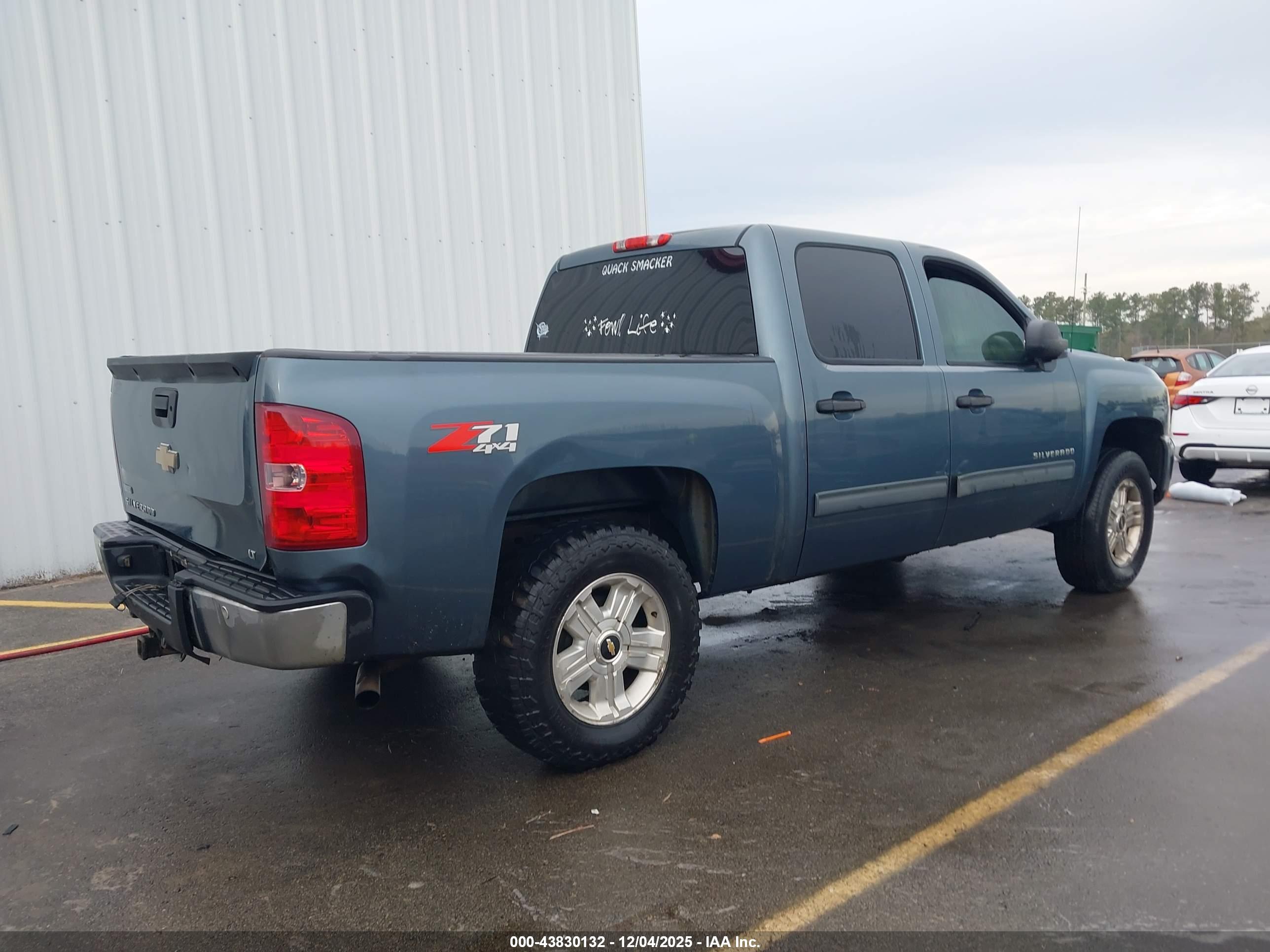 CHEVROLET SILVERADO image 4